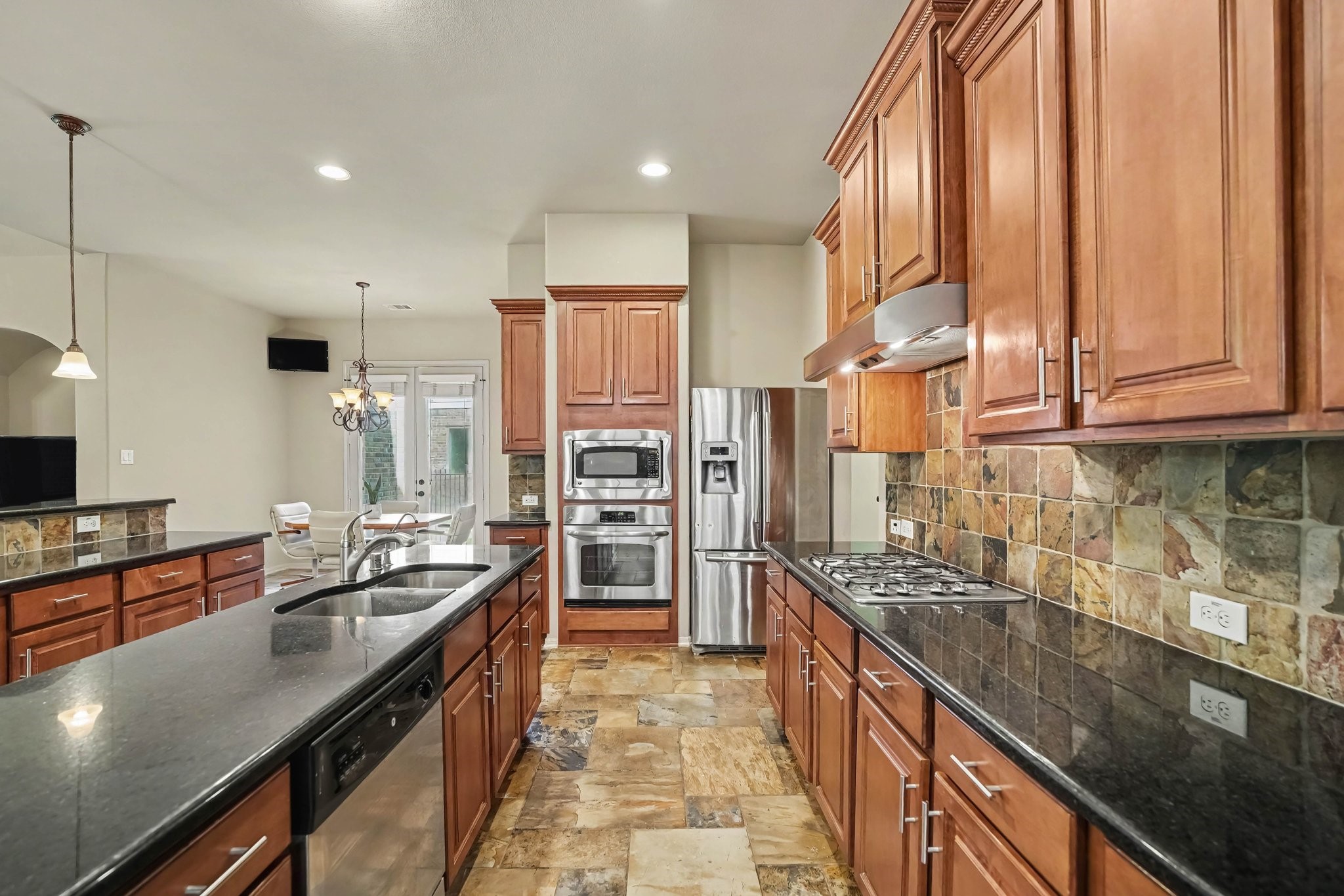 62 Sandwell Place Property Photo 4