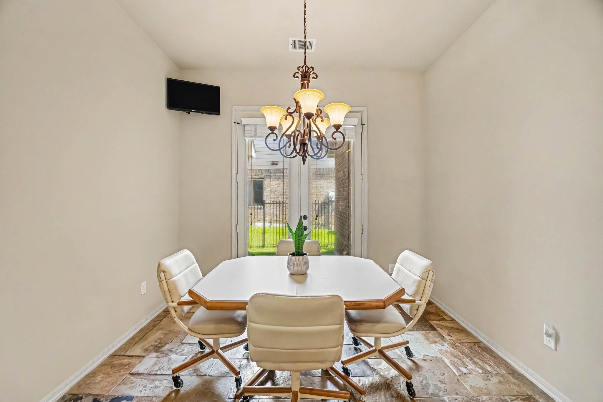62 Sandwell Place Property Photo 18