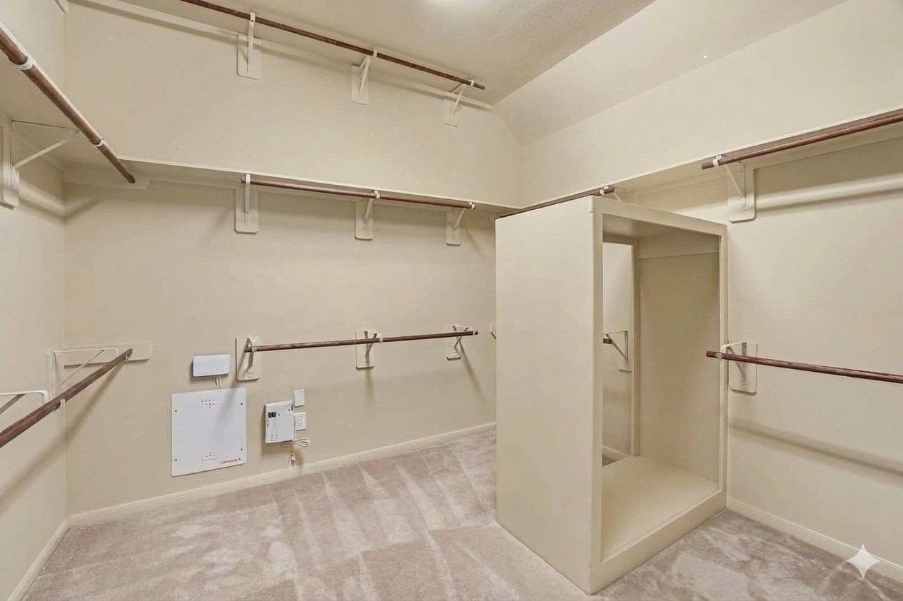 62 Sandwell Place Property Photo 25