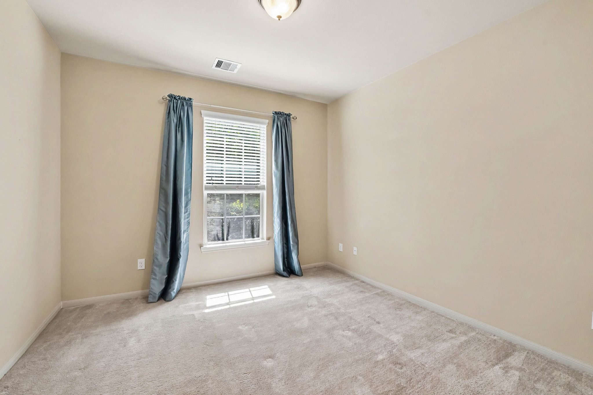 62 Sandwell Place Property Photo 30