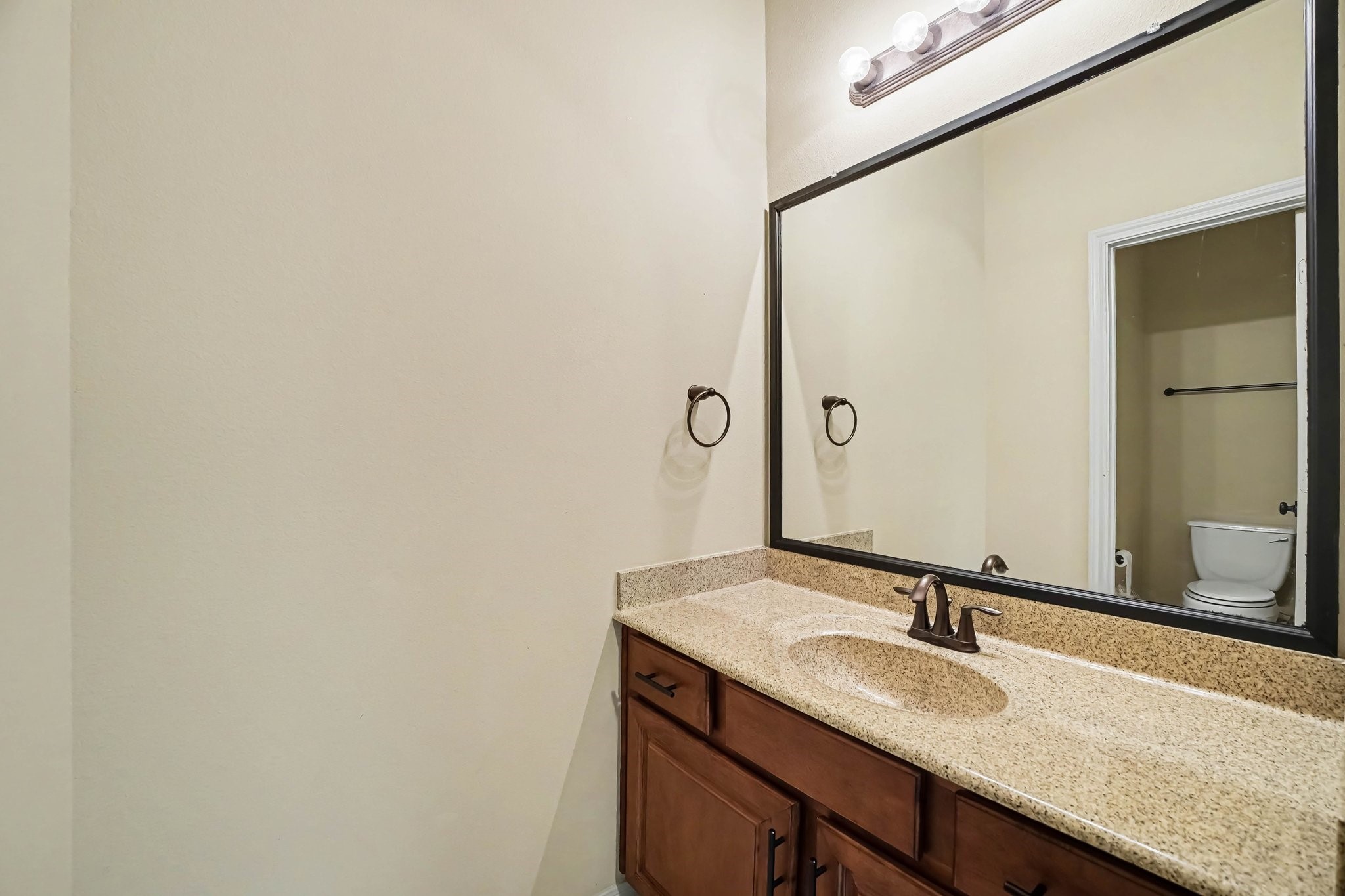 62 Sandwell Place Property Photo 33