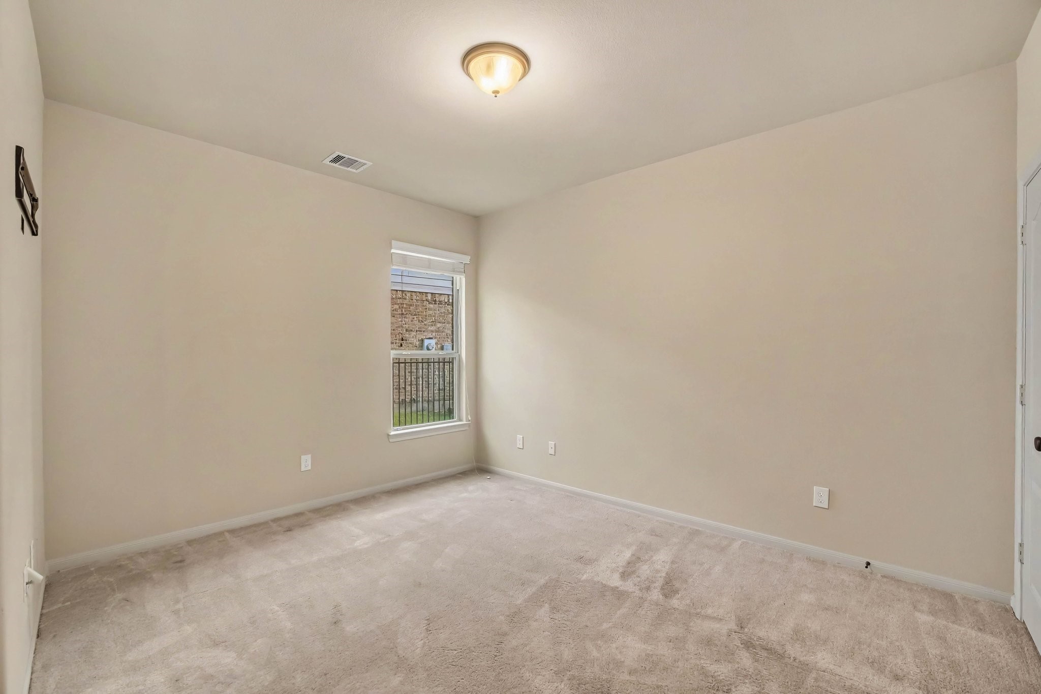 62 Sandwell Place Property Photo 34