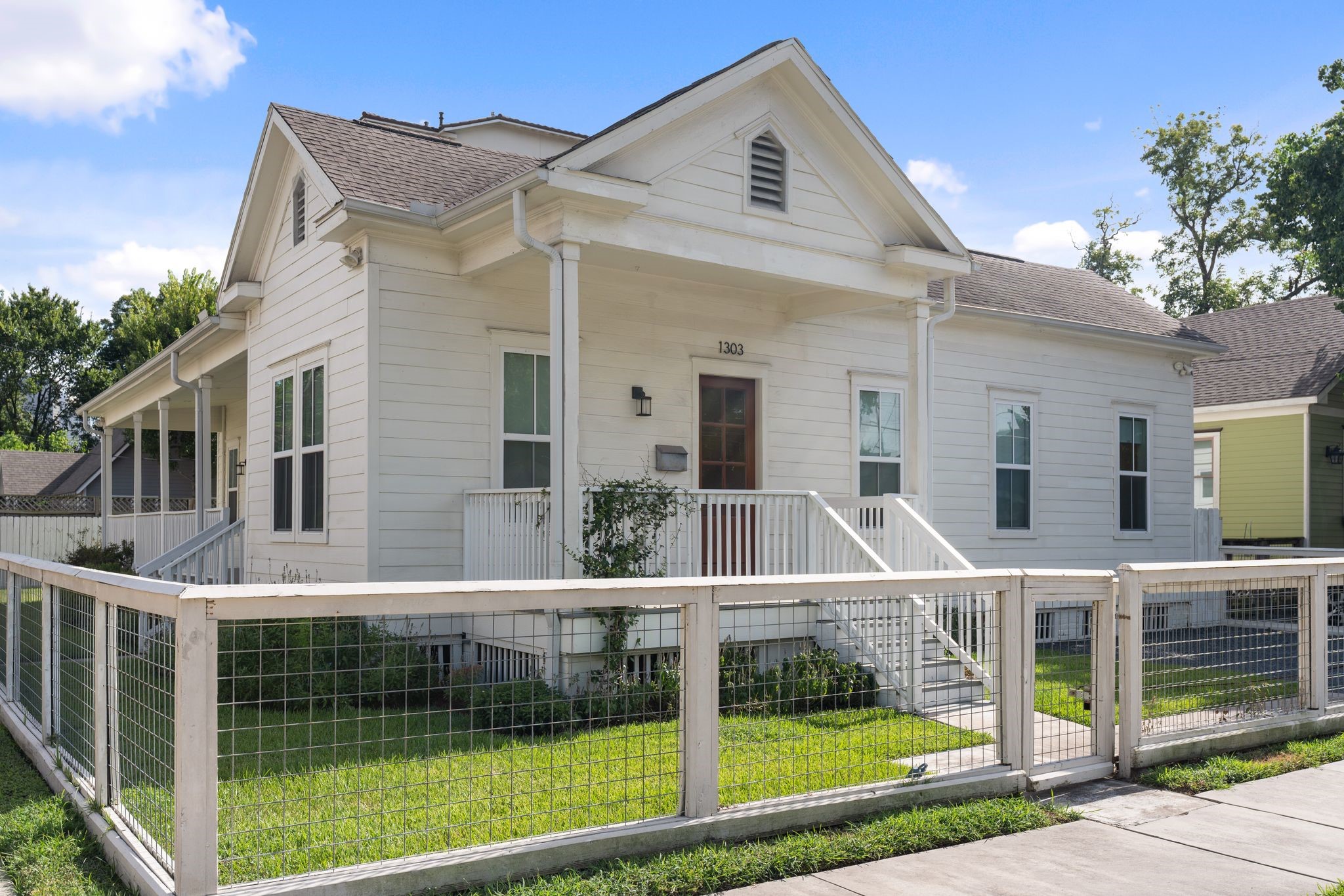 1303 Summer Street Property Photo 1