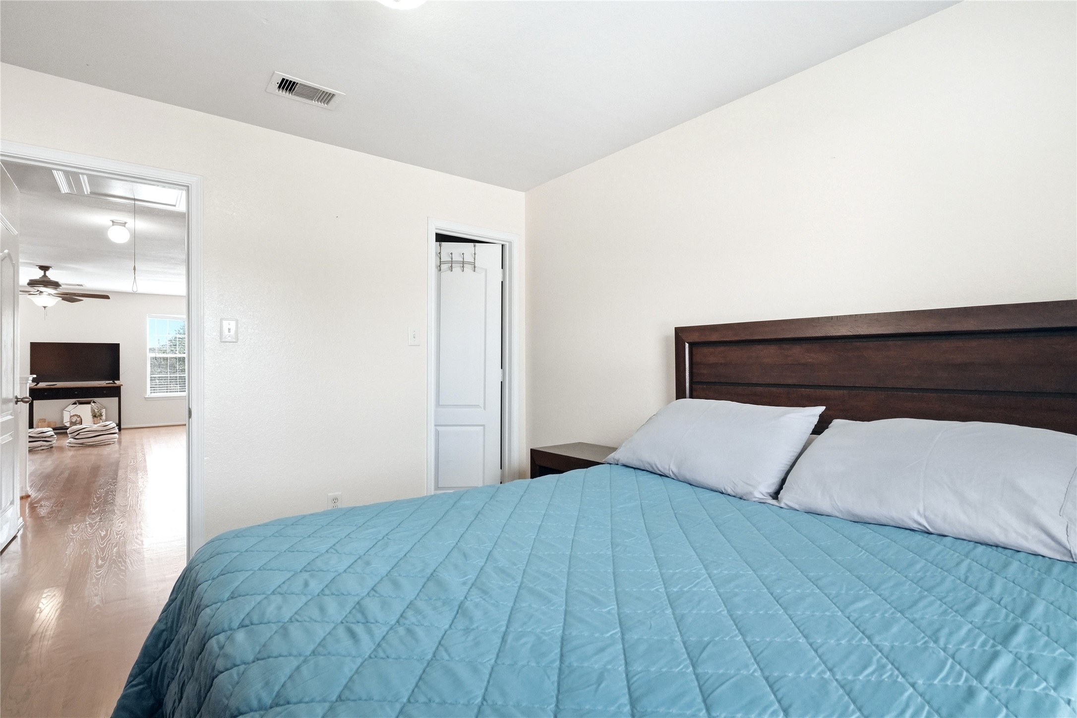 8947 Summerset Meadow Court Property Photo 8