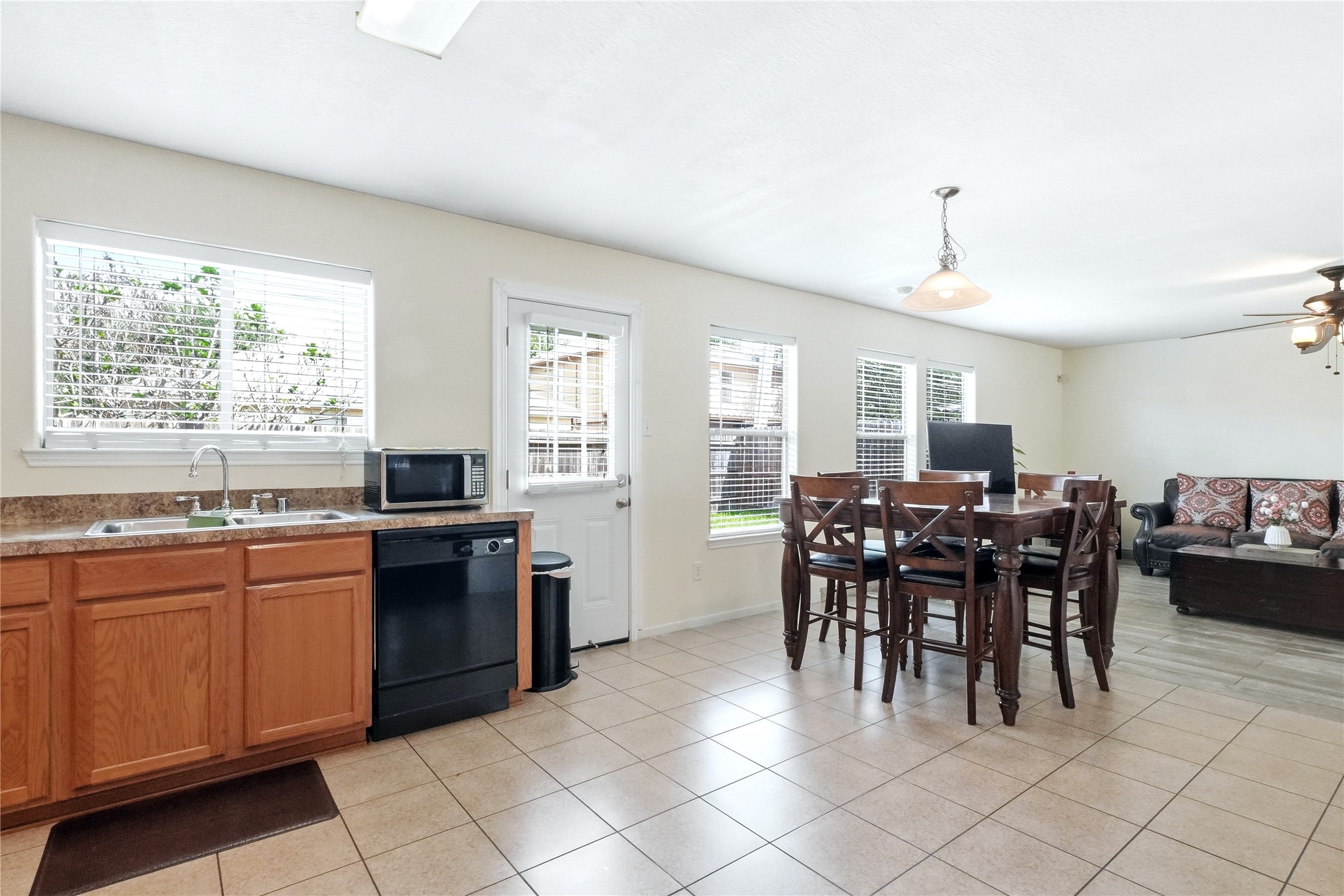 8947 Summerset Meadow Court Property Photo 13