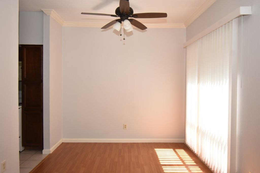 6602 Harbor Town Drive 605 Property Photo 5