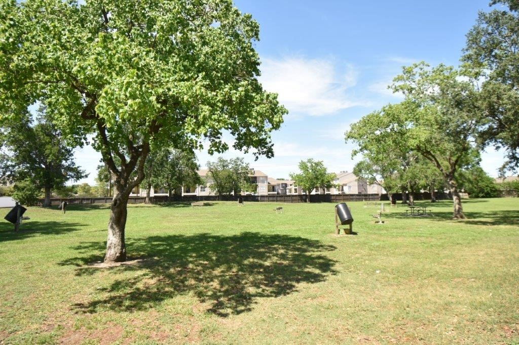 6602 Harbor Town Drive 605 Property Photo 12