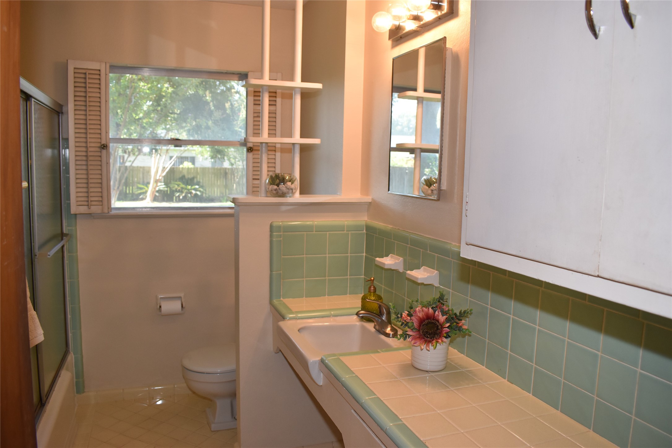 5911 Hornwood Drive Property Photo 15