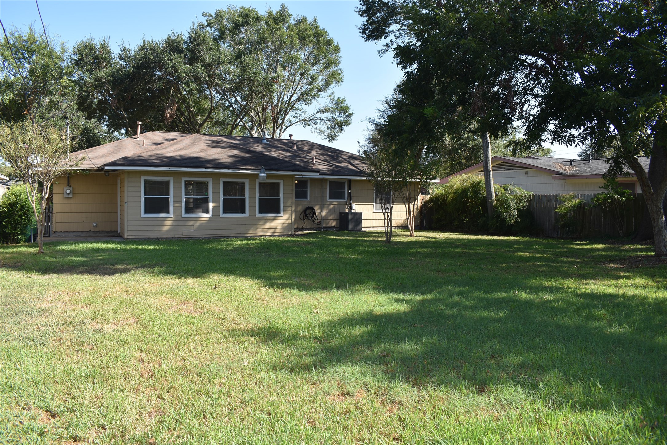 5911 Hornwood Drive Property Photo 25