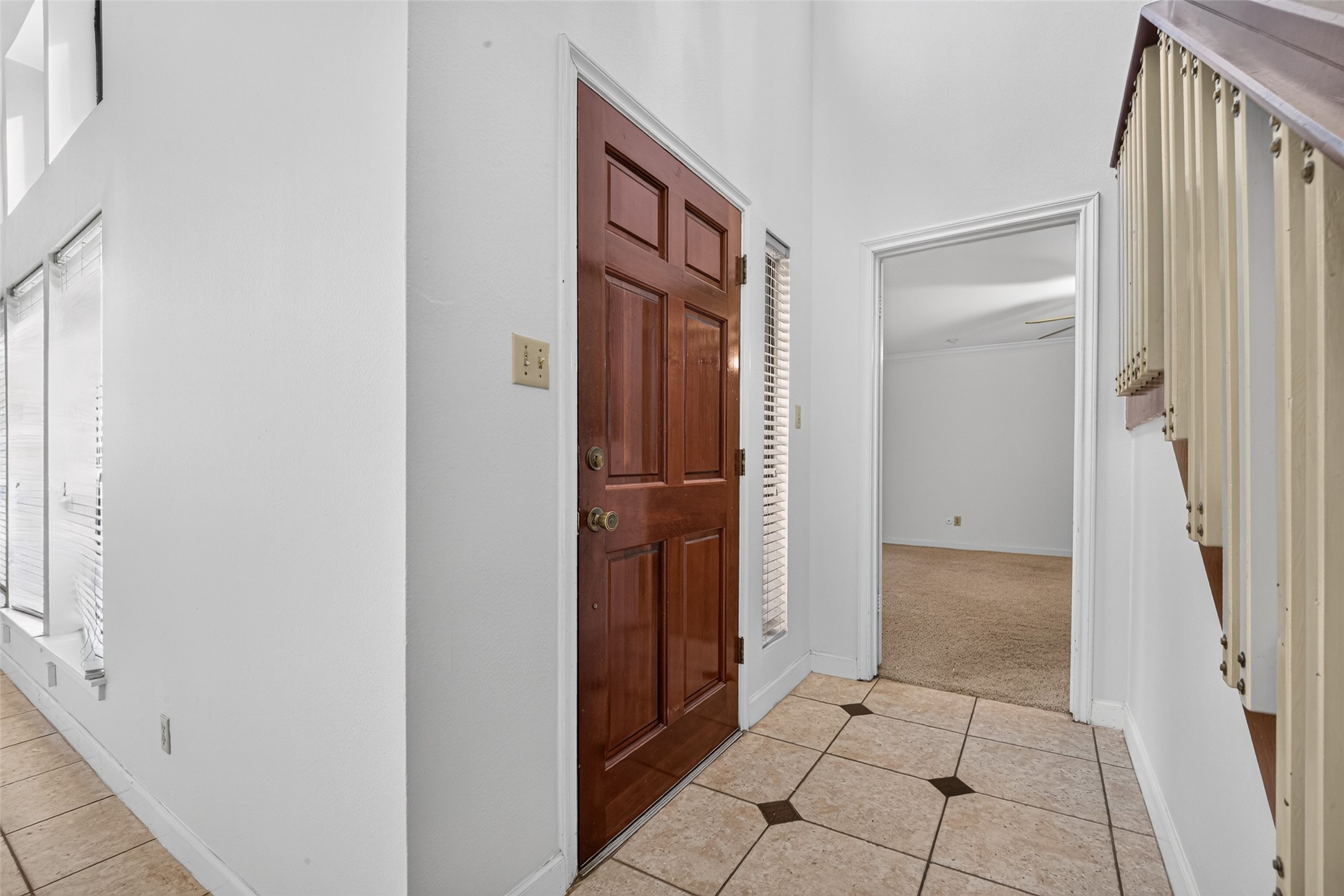 3119 Villa Lane Property Photo 7