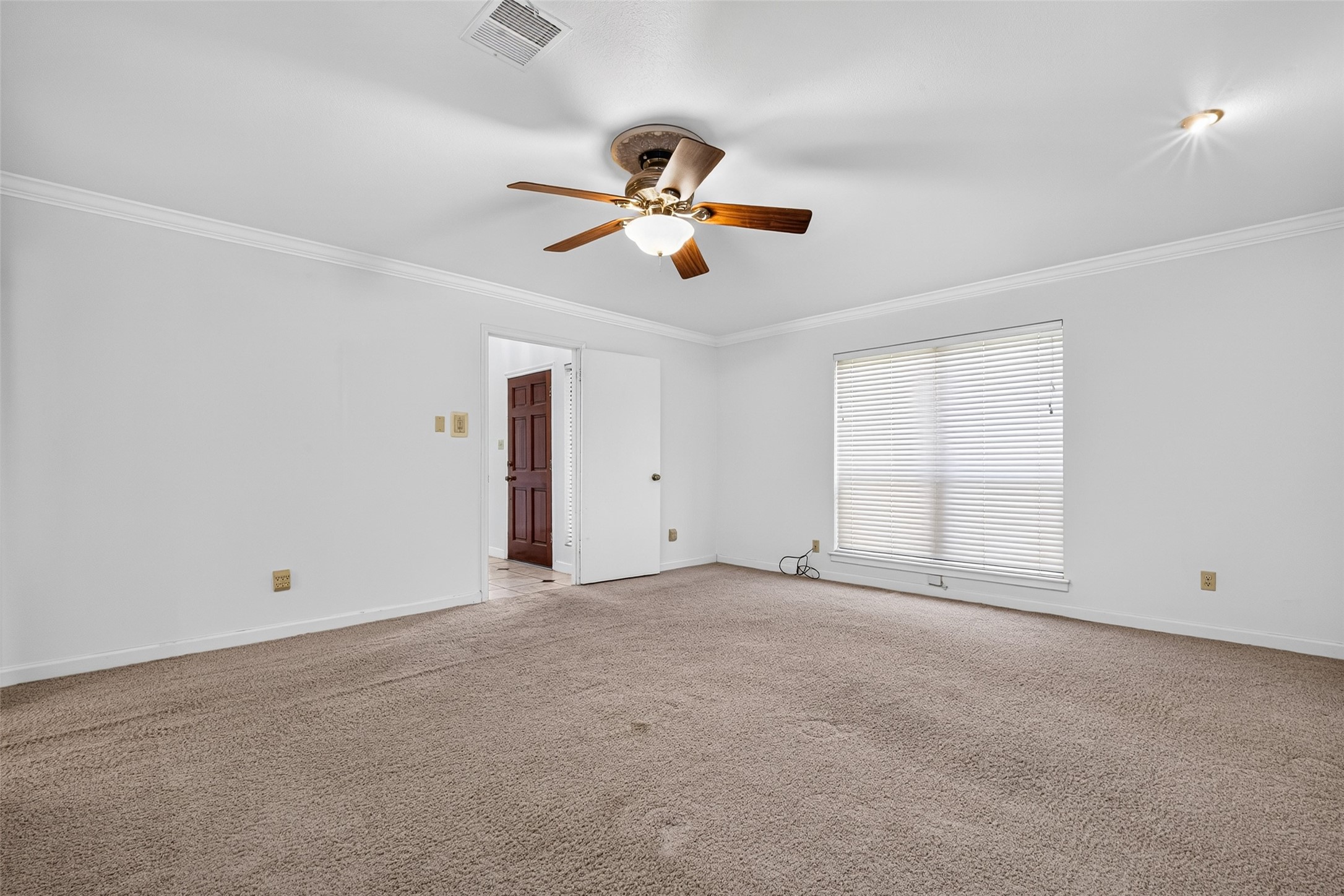 3119 Villa Lane Property Photo 29