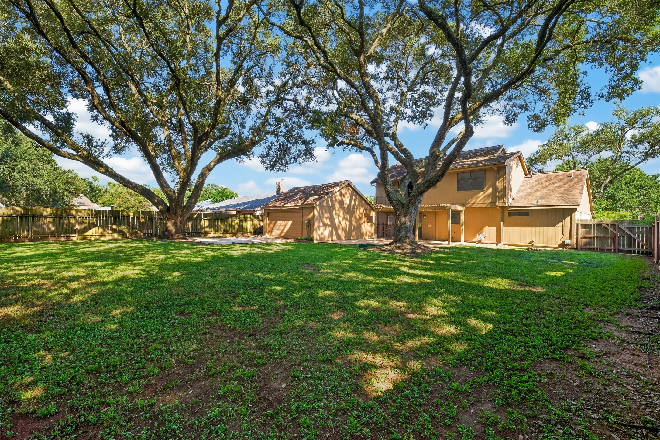 3119 Villa Lane Property Photo 44