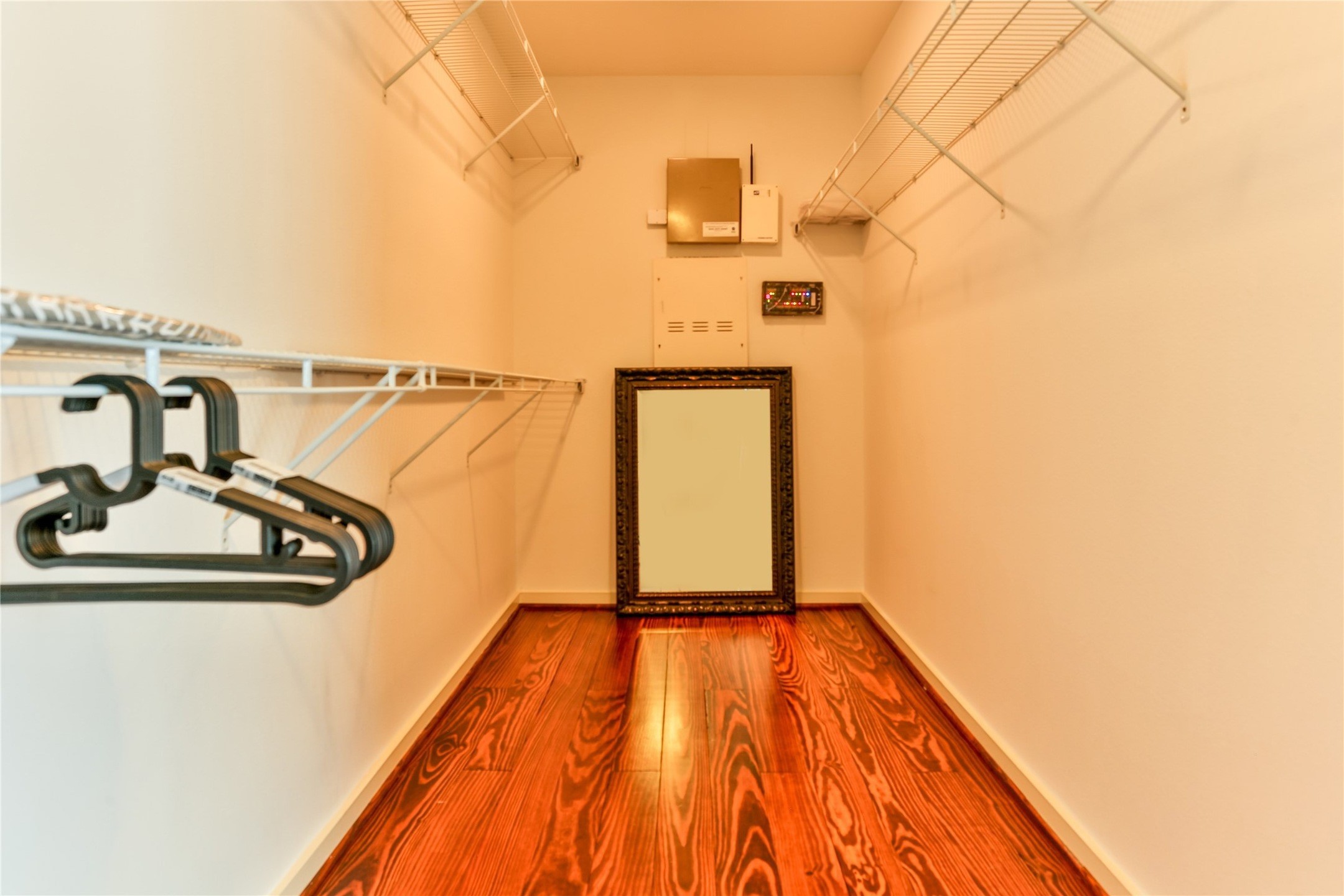 2918 Commerce Street Property Photo 6