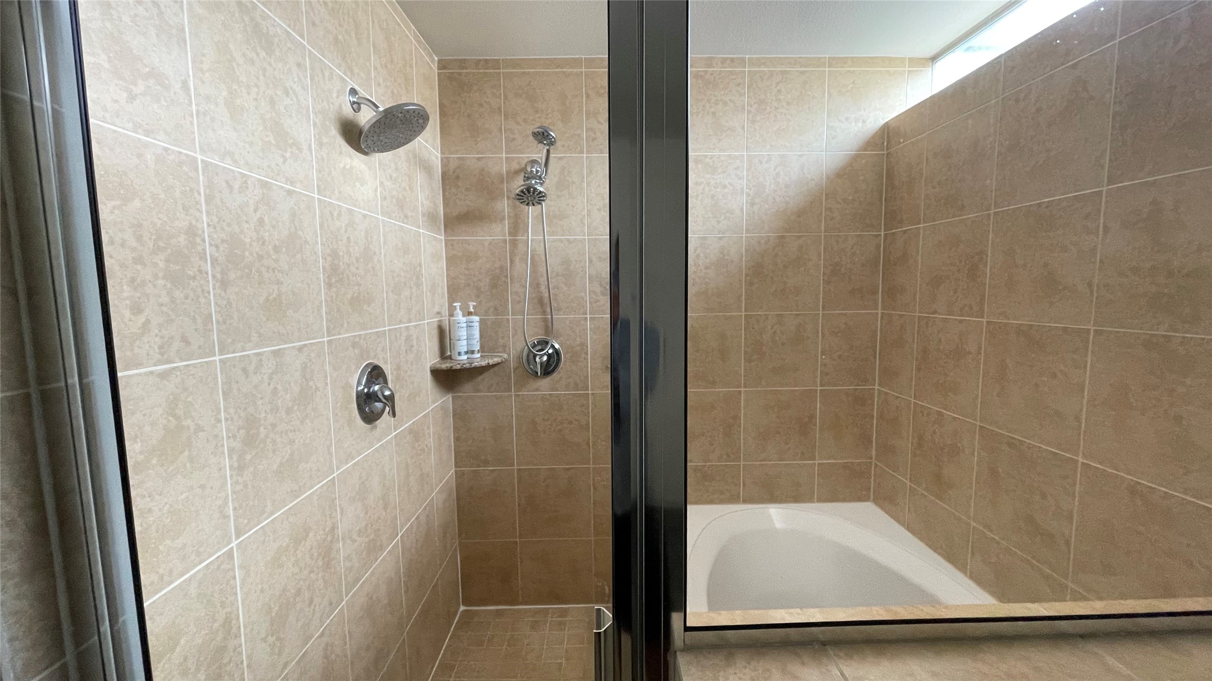 2918 Commerce Street Property Photo 16
