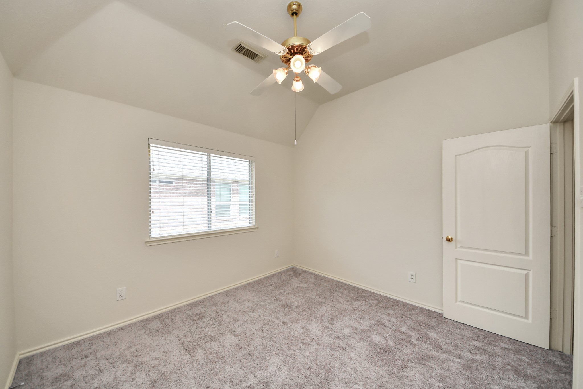 3906 Southsand Drive Property Photo 32