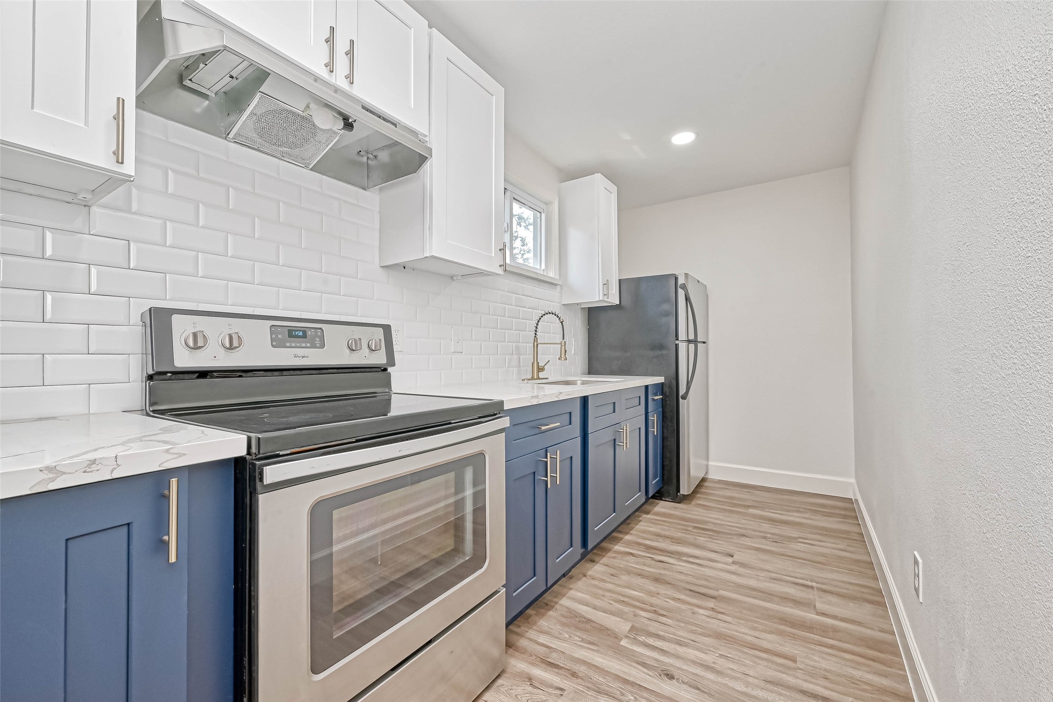5609 Denmark Street C Property Photo 6