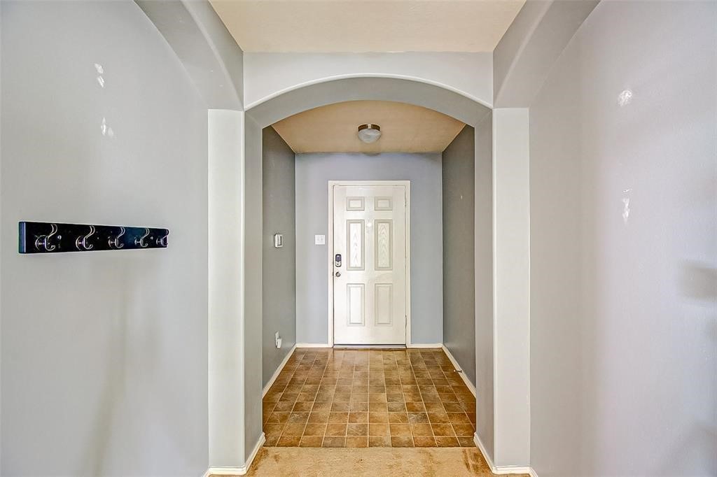 21206 Wortham Oaks Drive Property Photo 4