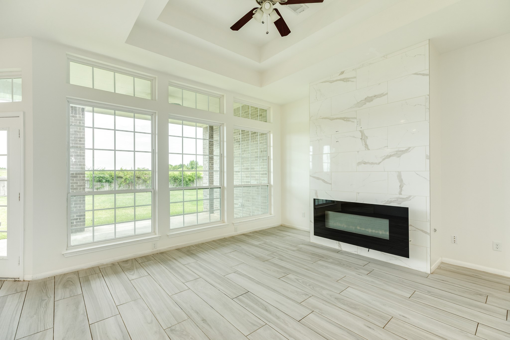 2040 Twin Lakes Boulevard Property Photo 5
