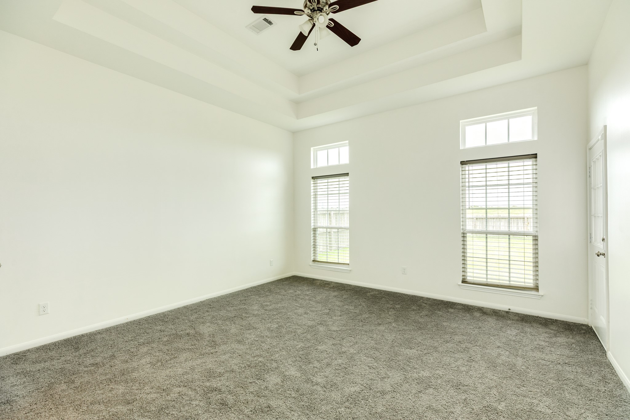 2040 Twin Lakes Boulevard Property Photo 14