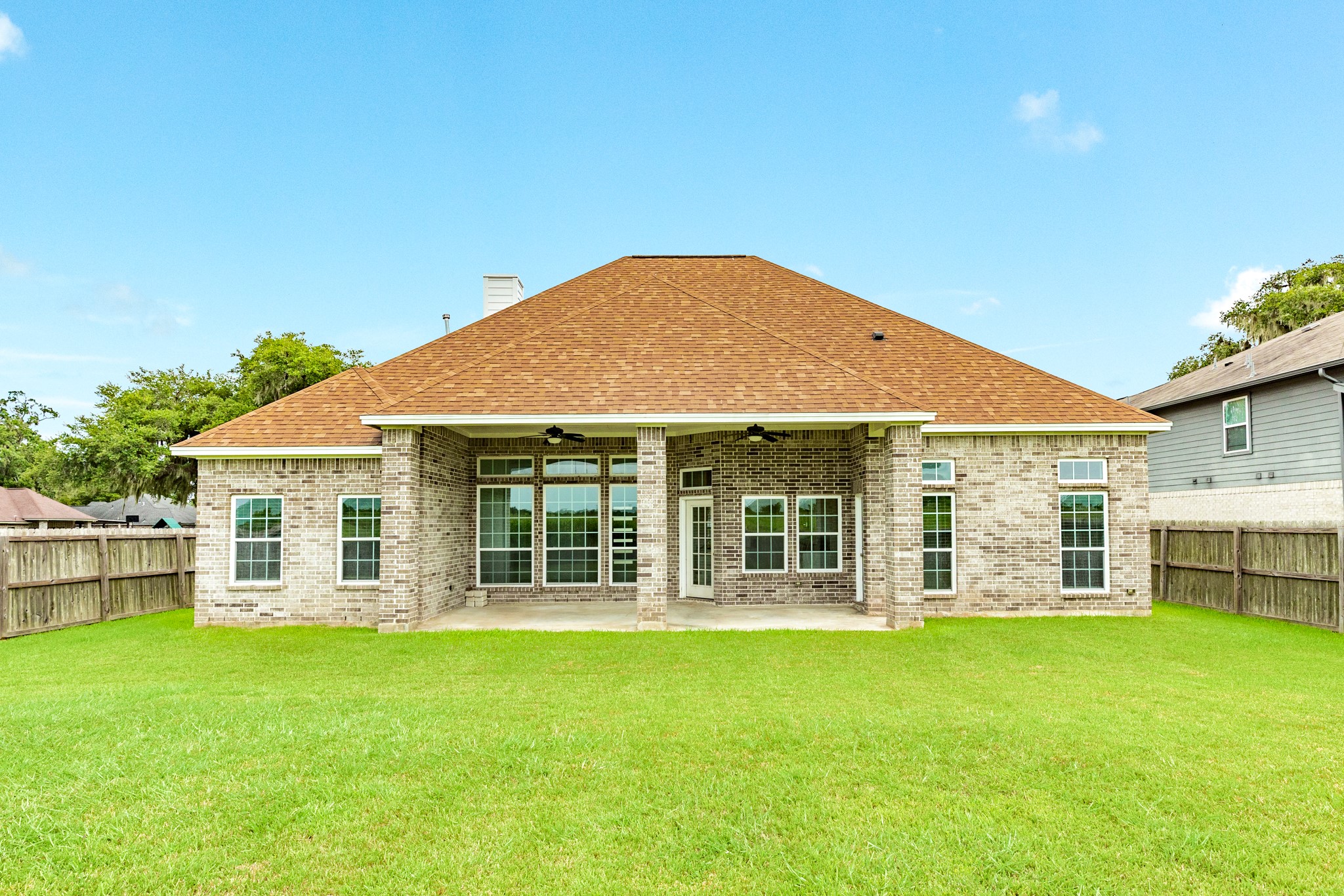 2040 Twin Lakes Boulevard Property Photo 25