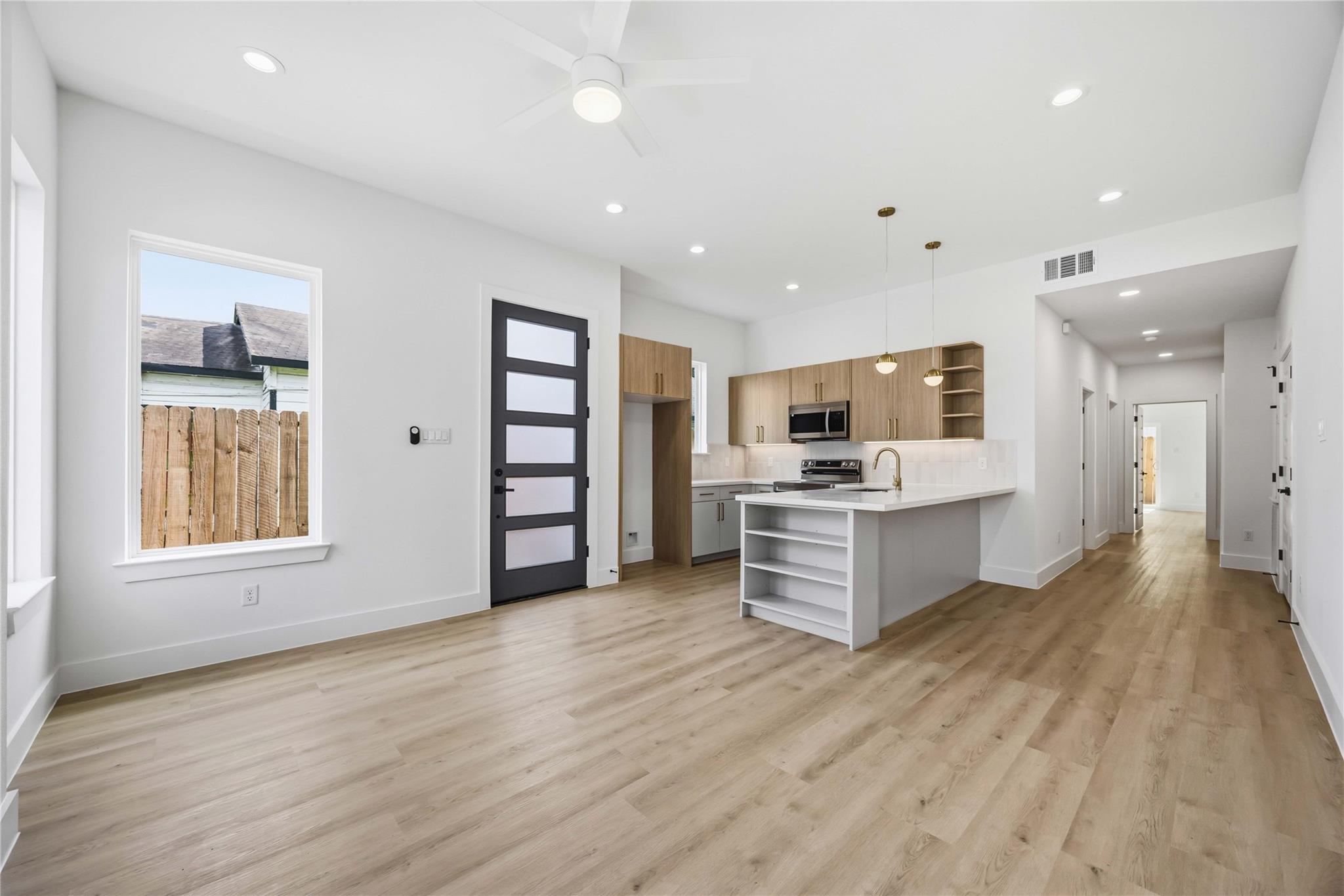 428 Calloway Street A Property Photo 5