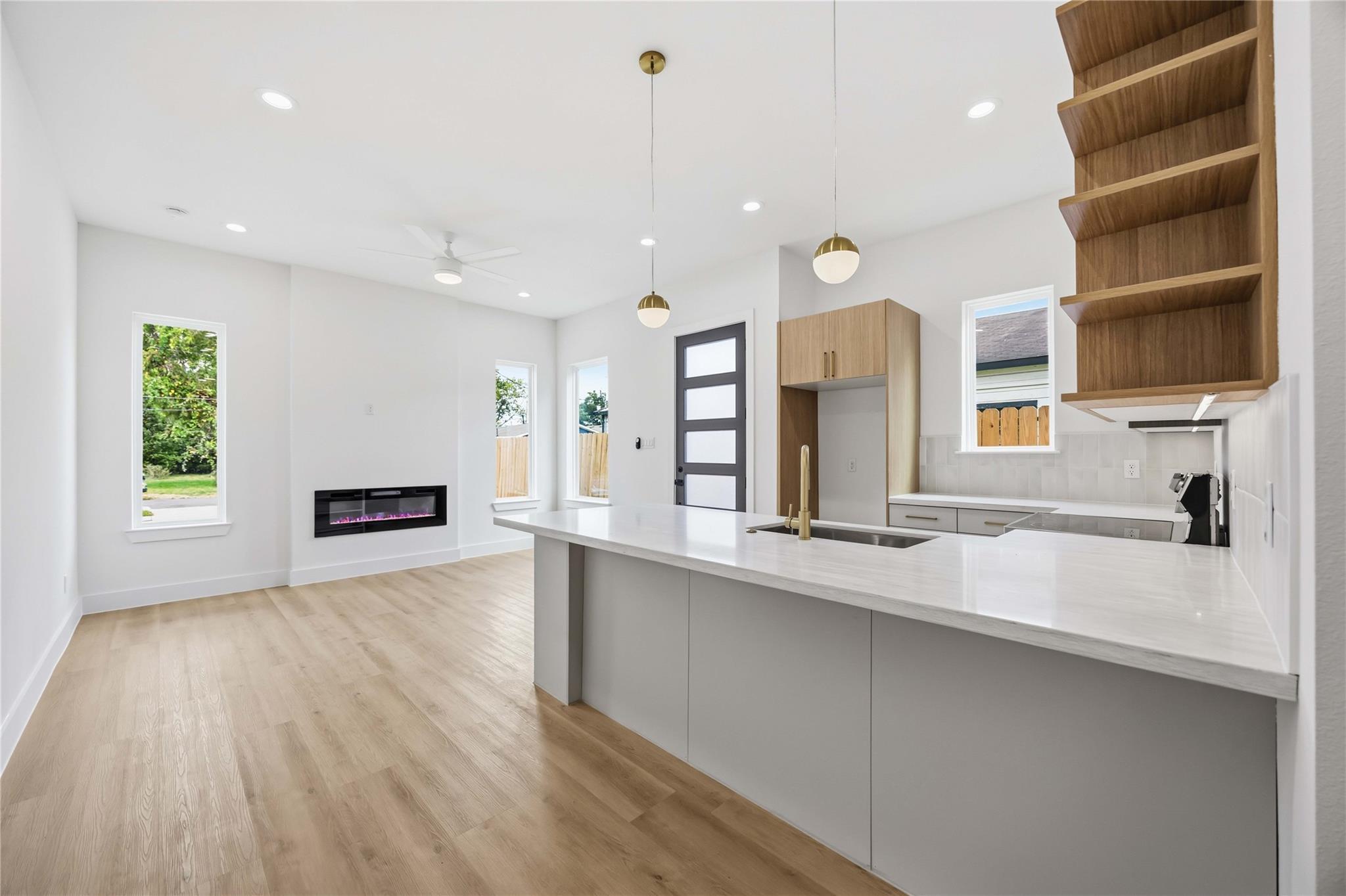 428 Calloway Street A Property Photo 8
