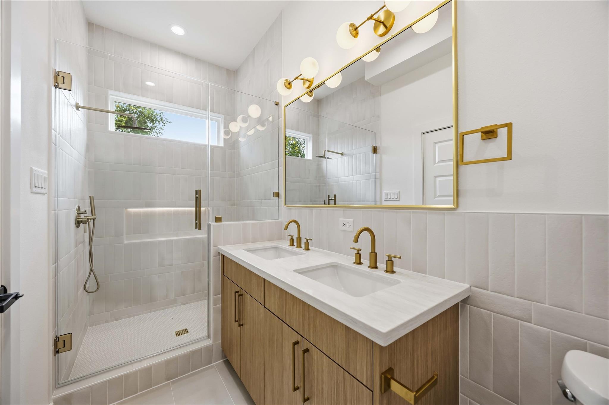 428 Calloway Street A Property Photo 20