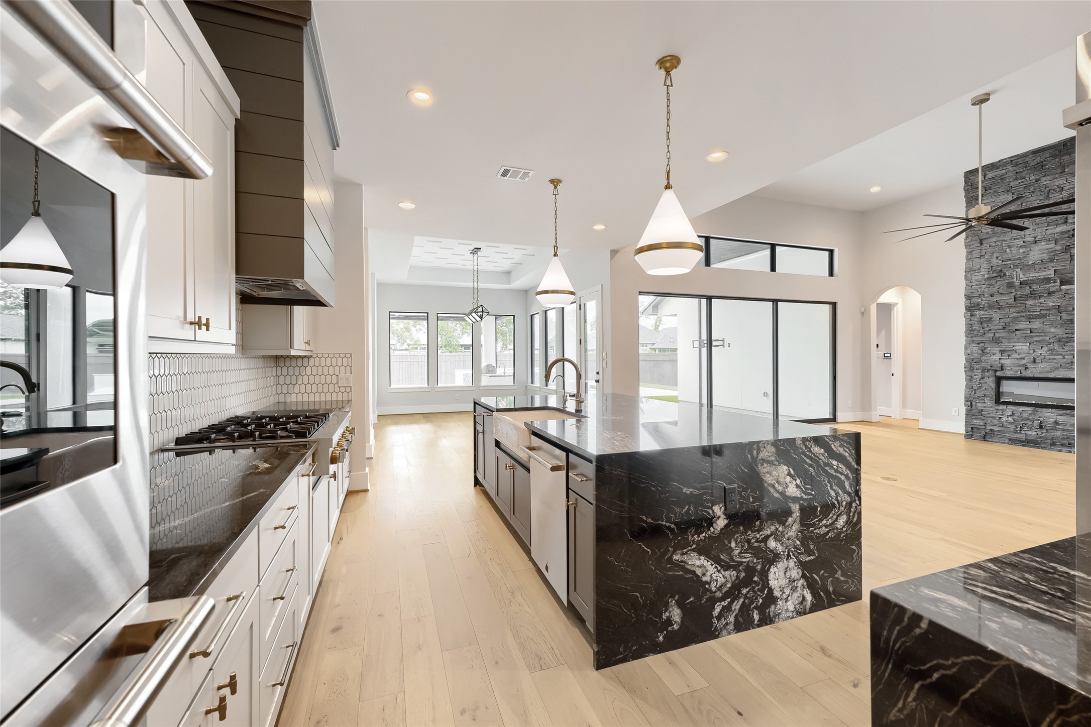 10130 Regatta Shore Drive Property Photo 13