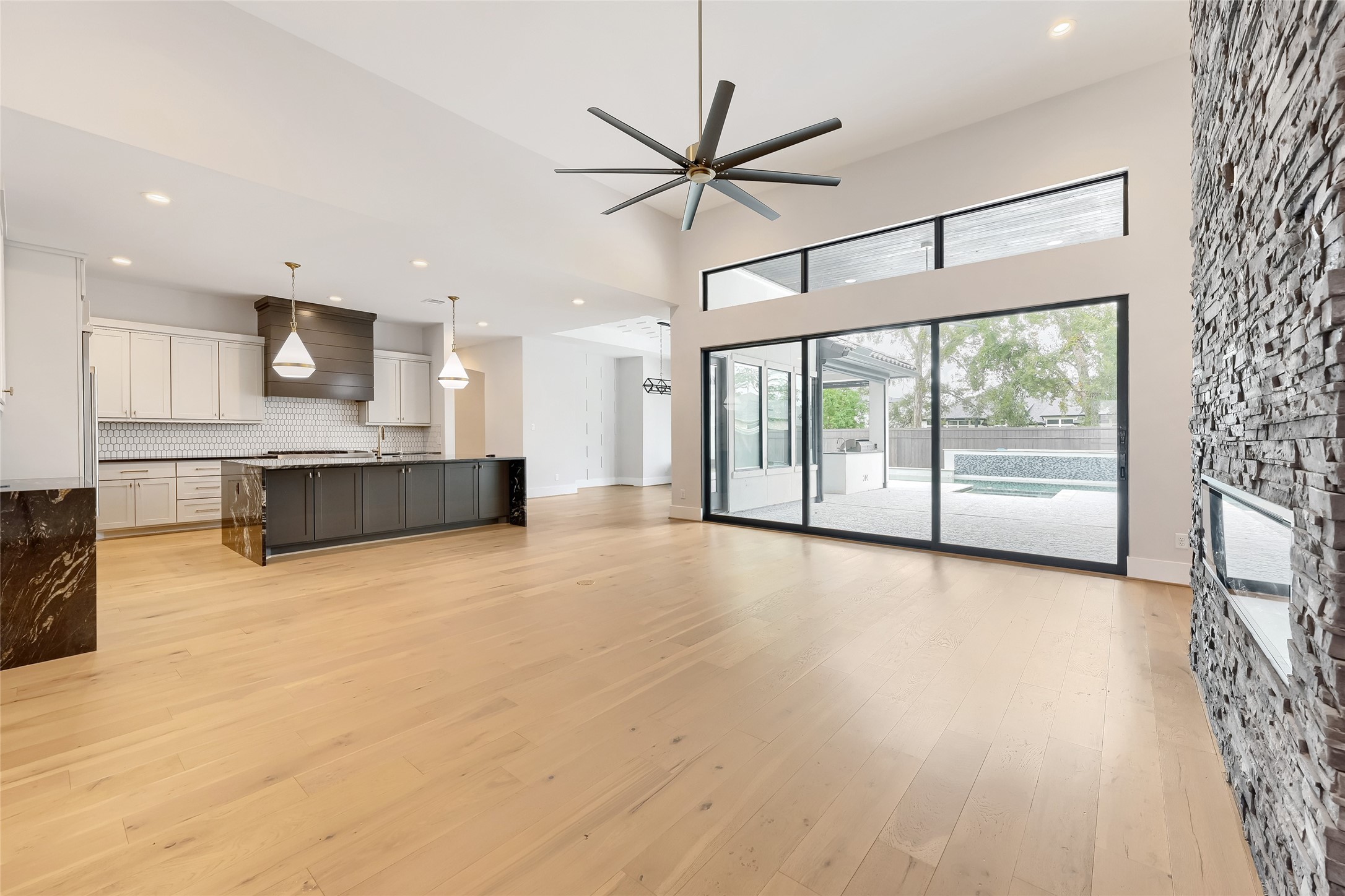 10130 Regatta Shore Drive Property Photo 15