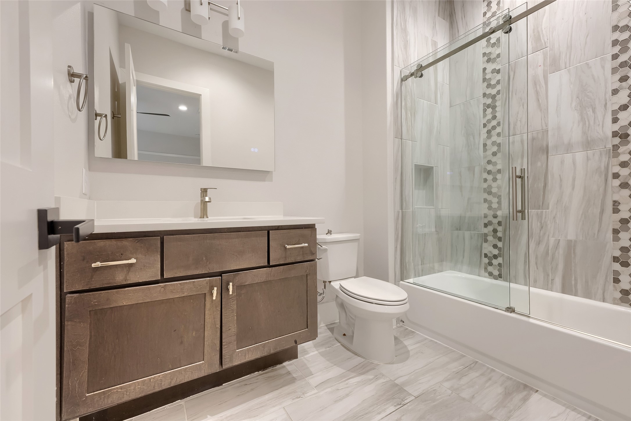10130 Regatta Shore Drive Property Photo 24