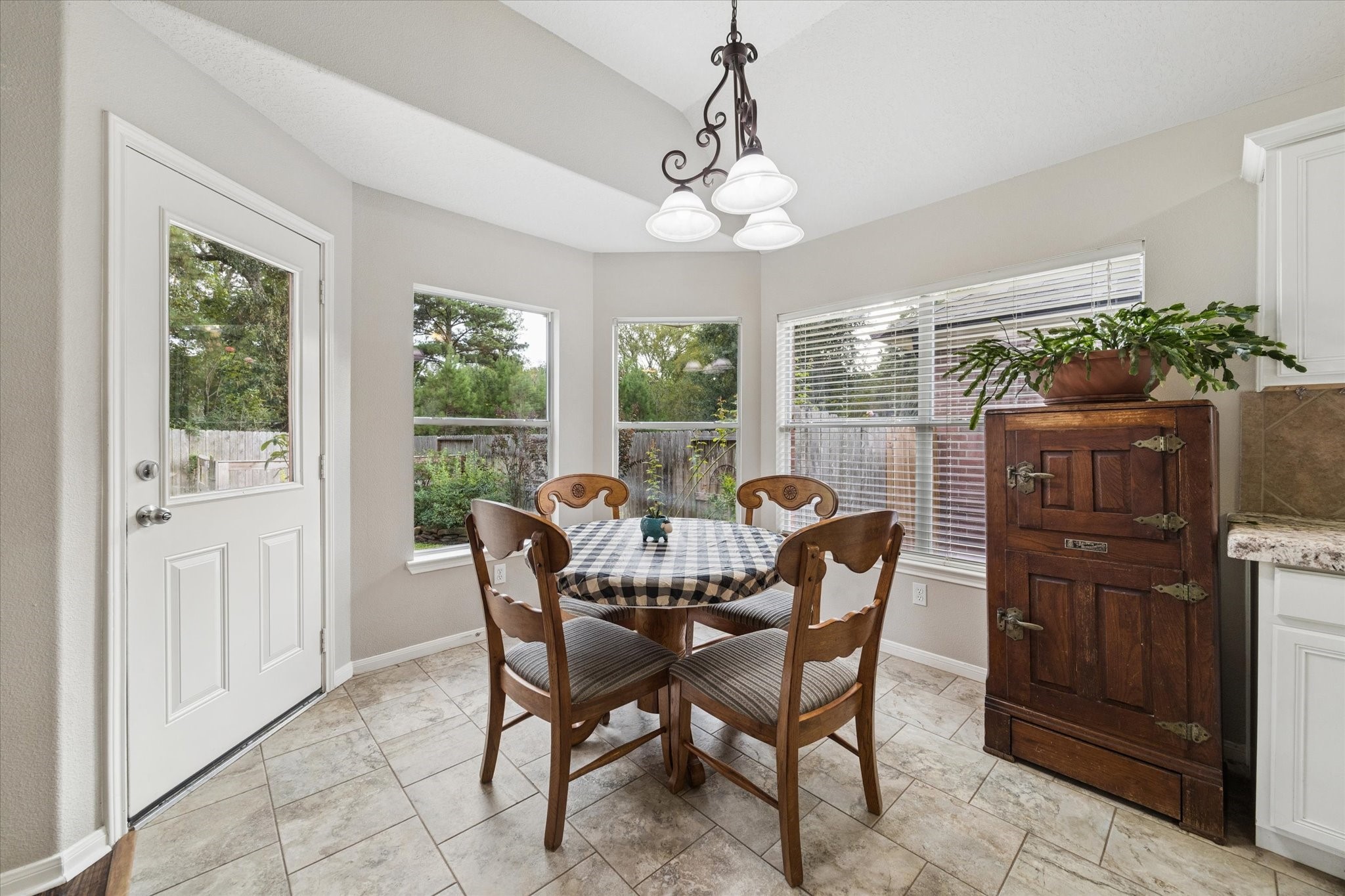 30526 Red Bluff Circle Property Photo 14