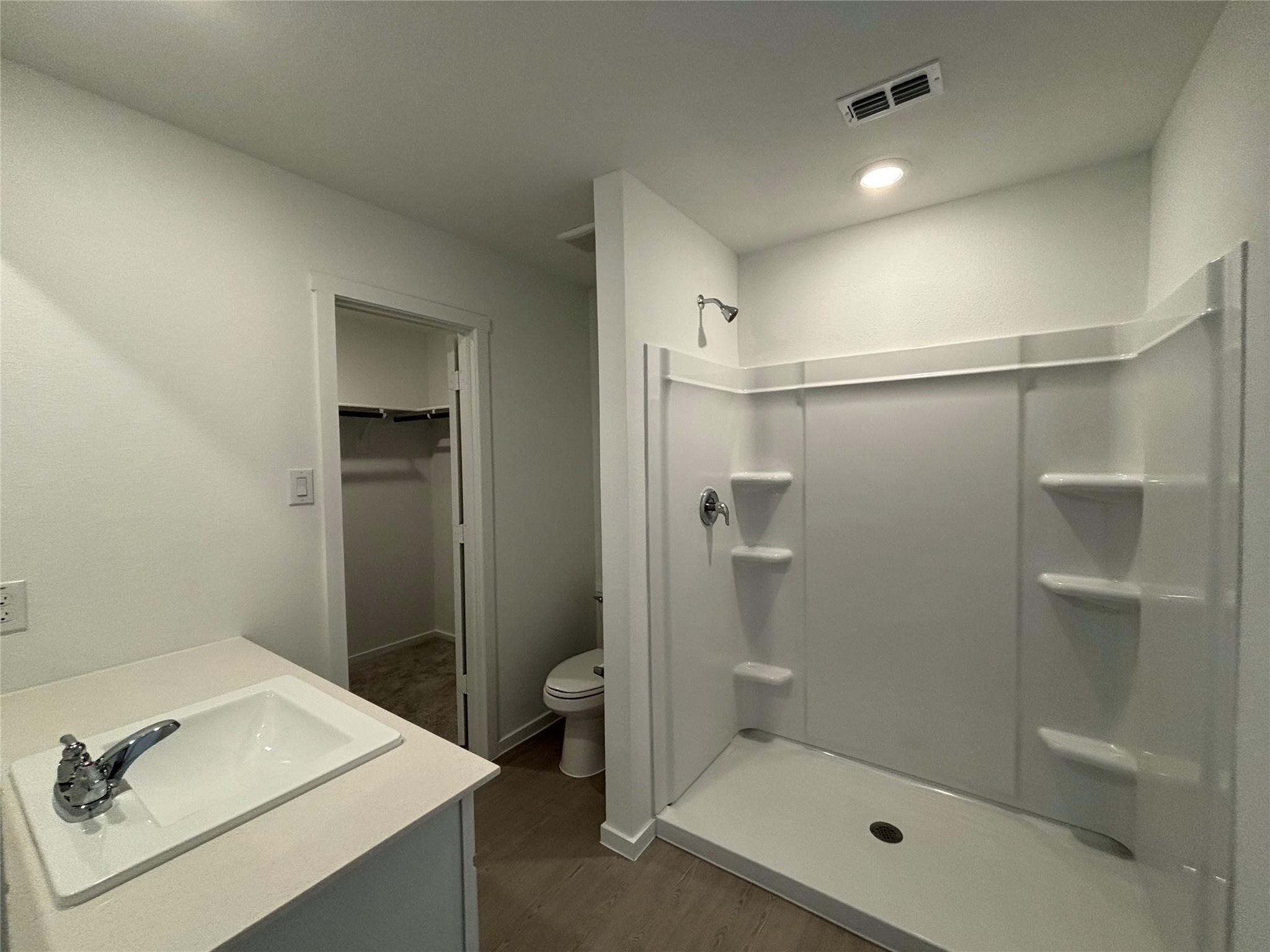 585 Falling Cave Drive, Willis Tx 77378 Property Photo 30