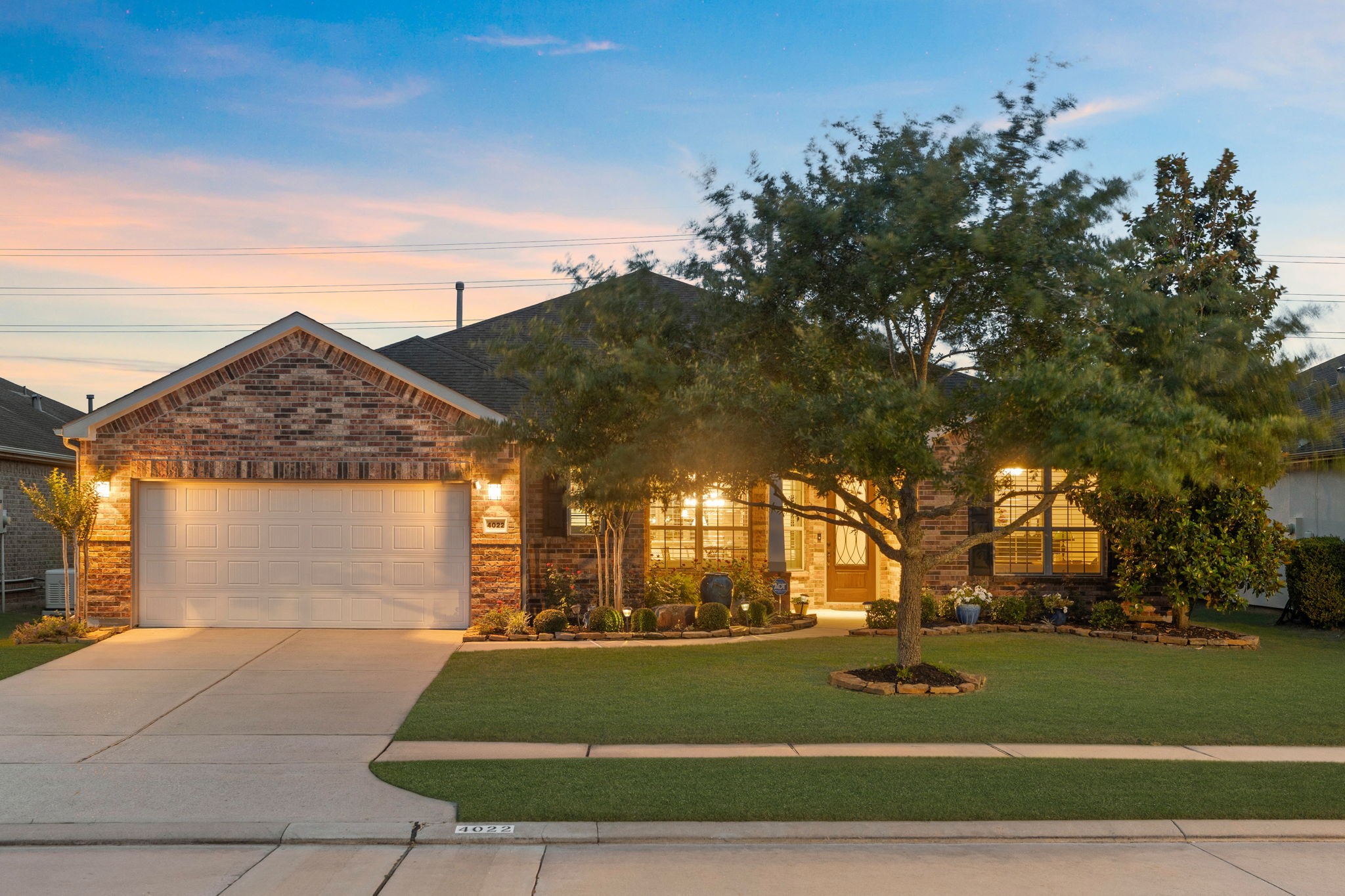 4022 Swallow Tail Way Property Photo 3