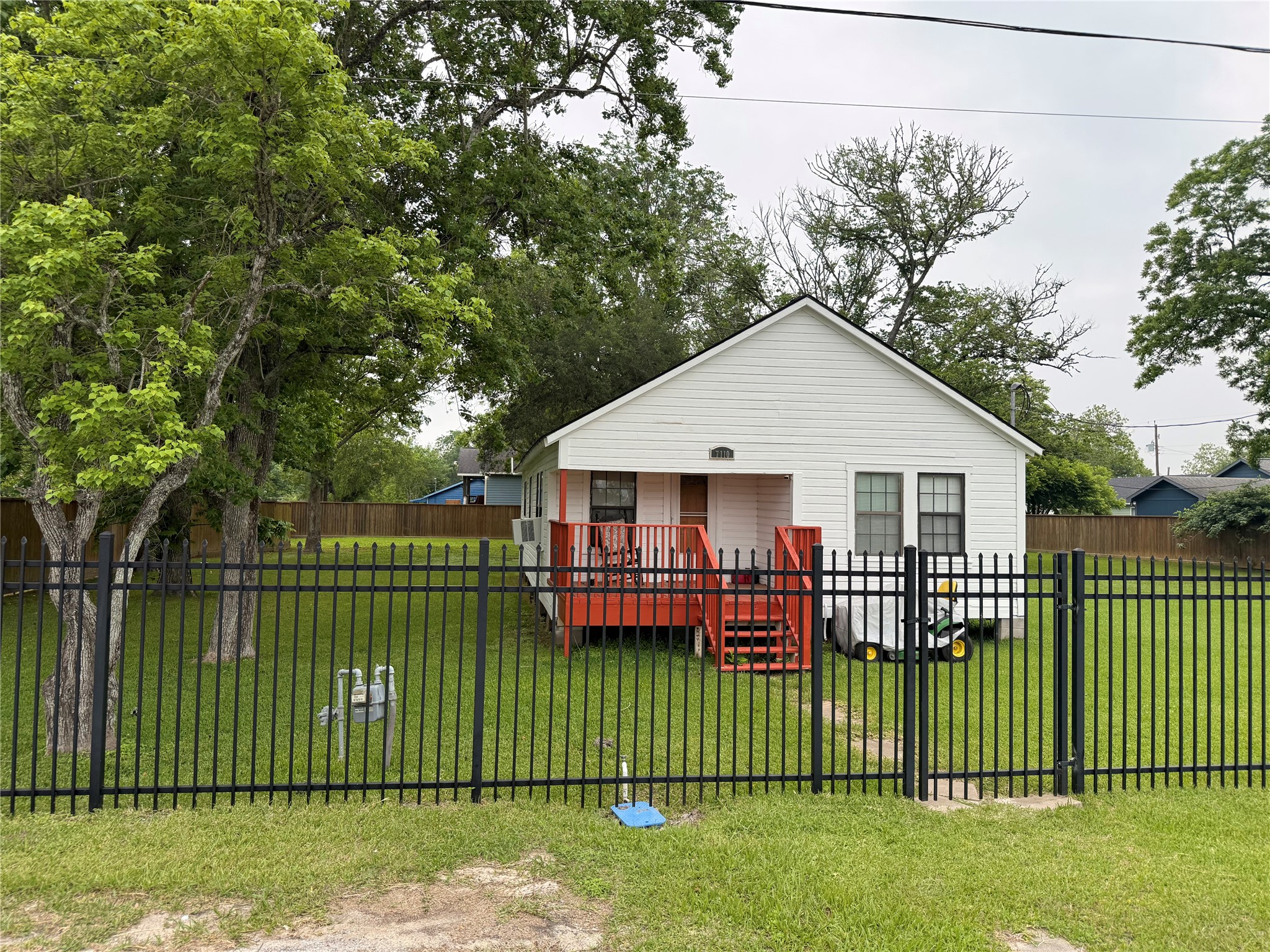 7110 Highway 6 Property Photo 5