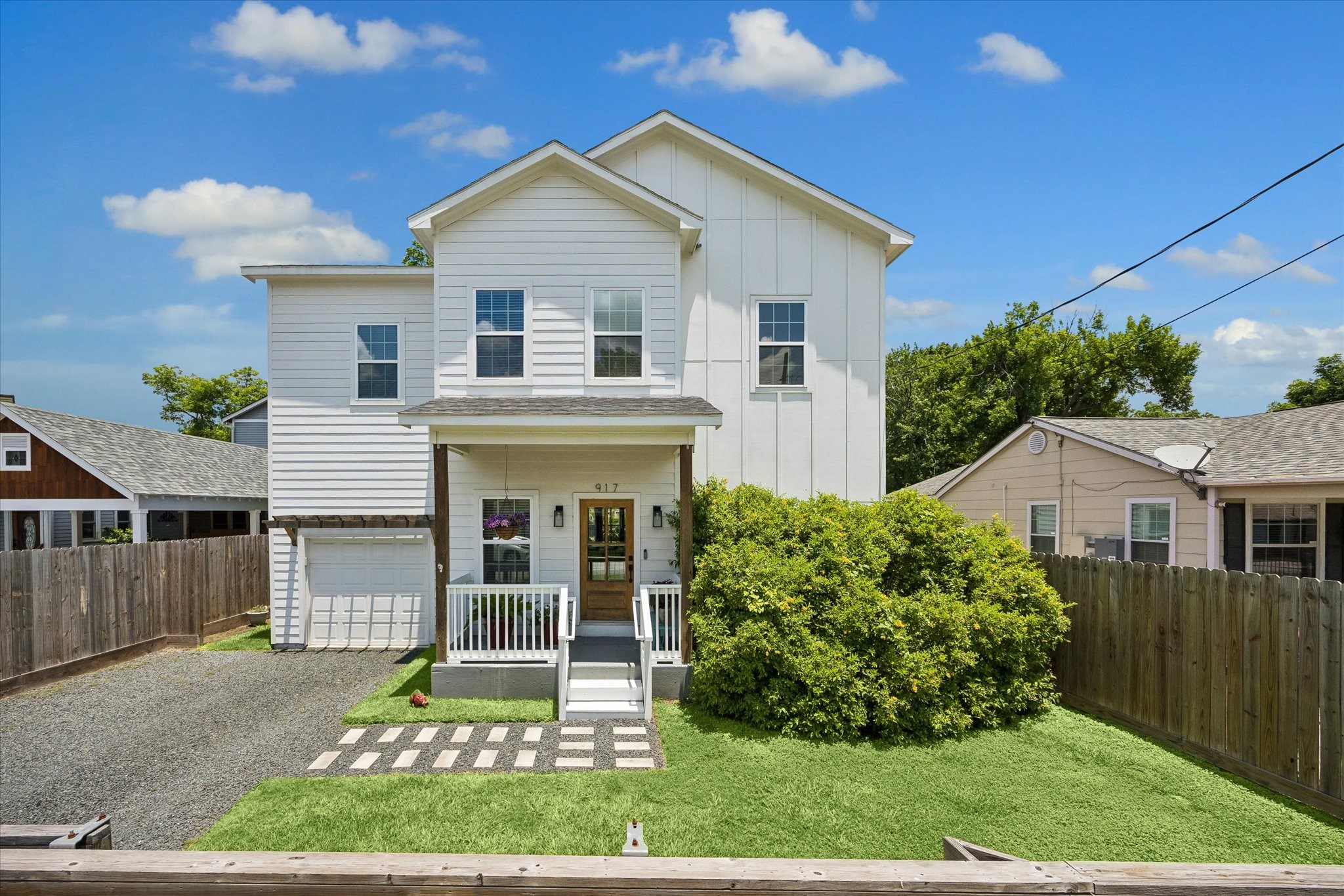 917 Moody Street Property Photo 1