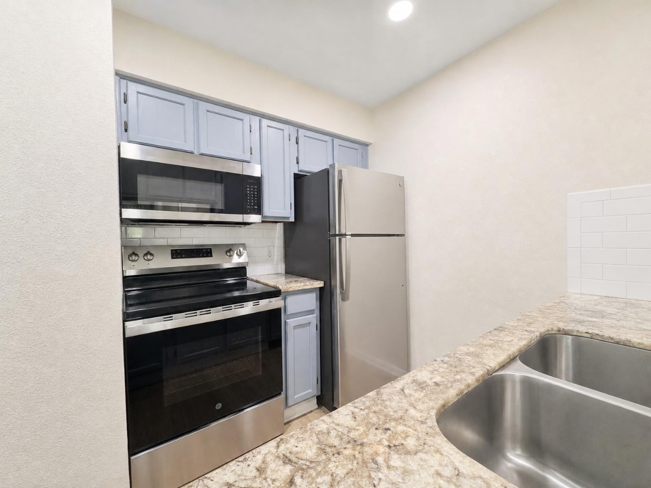 2120 El Paseo Street 2419 Property Photo 7
