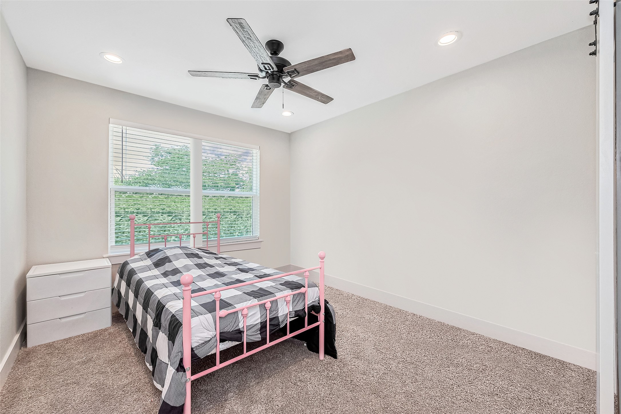 813 Avenue J Place A Property Photo 10