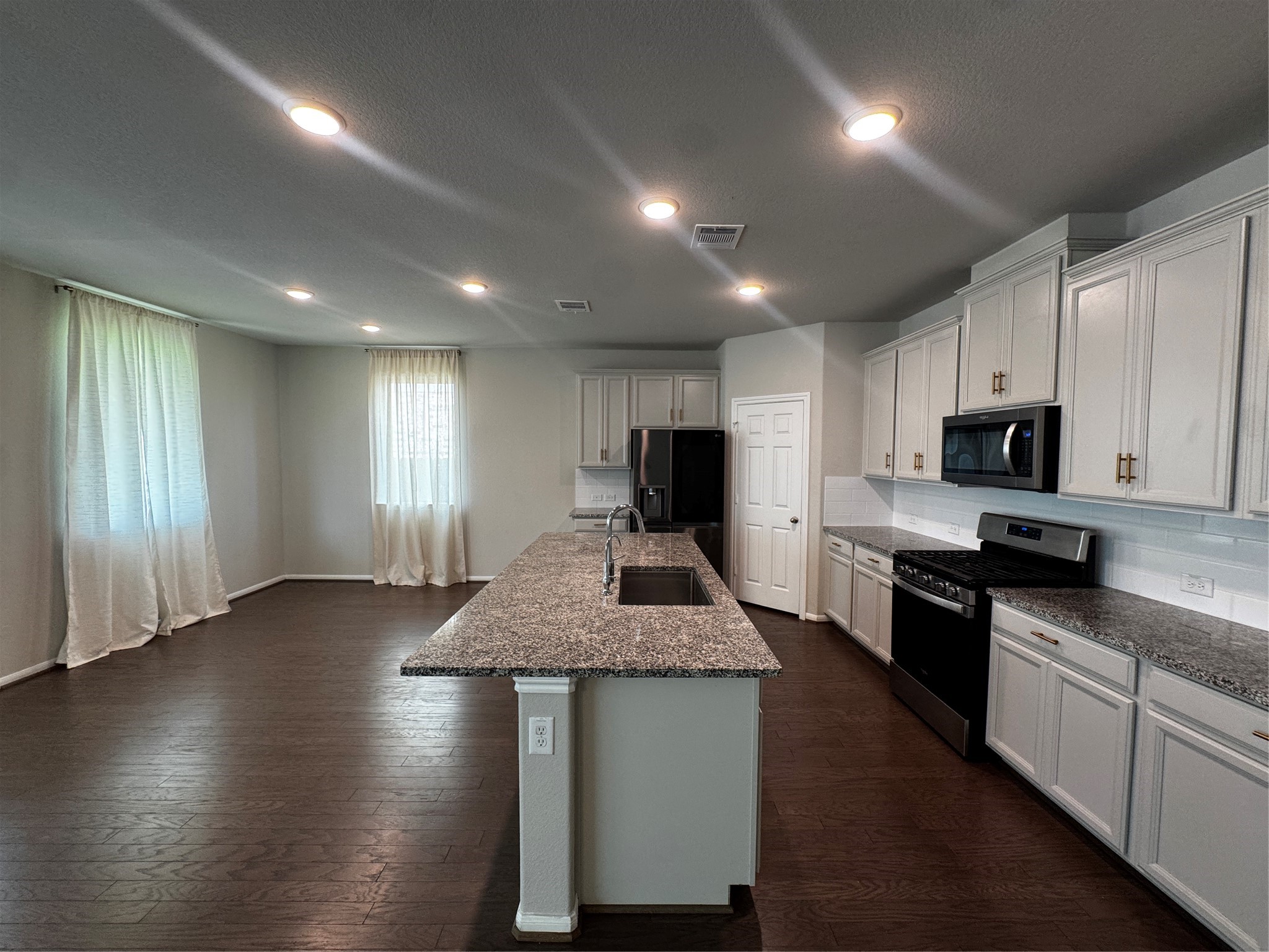 10310 Mount Winchell Property Photo 8