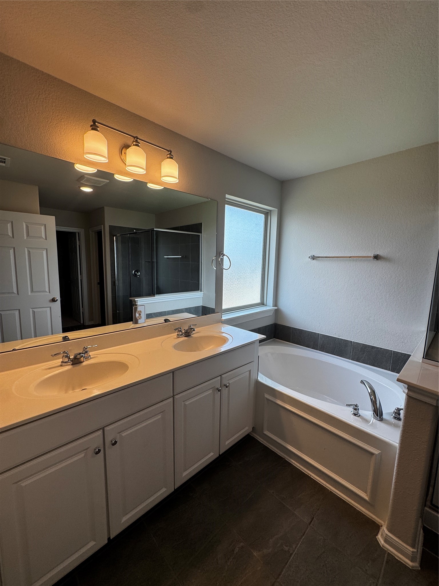10310 Mount Winchell Property Photo 10