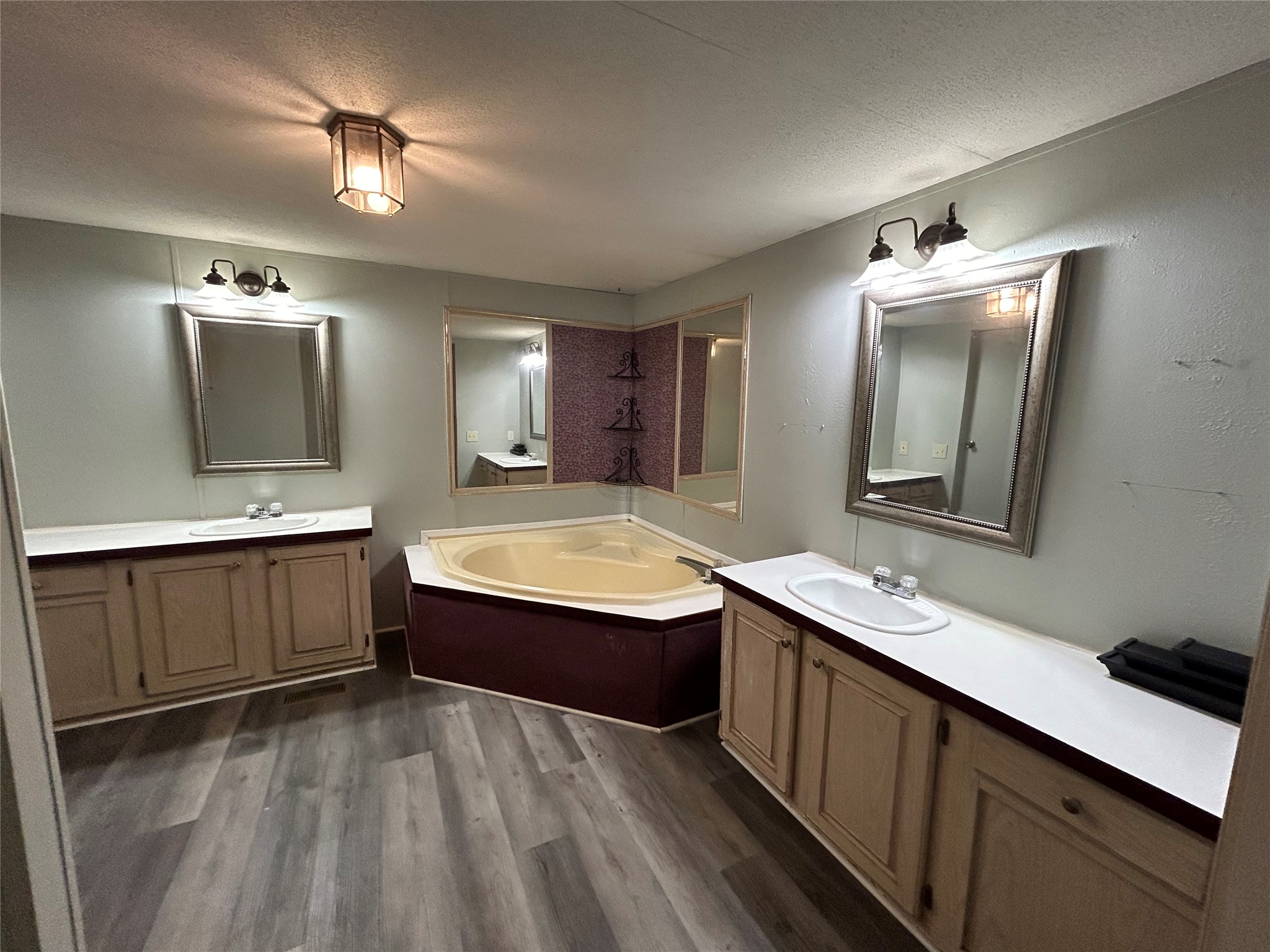 16640 Berry Road Property Photo 7