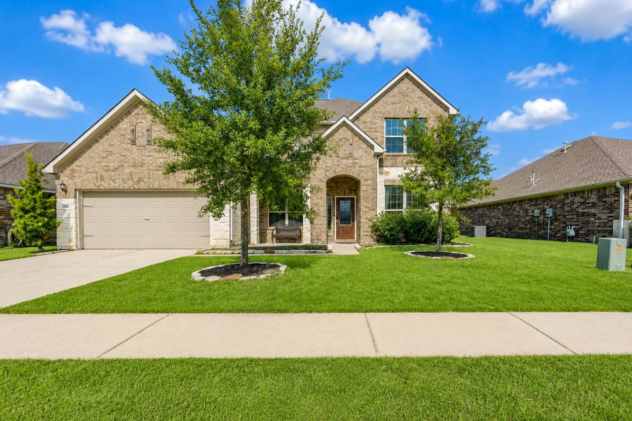 24506 Raven Cliff Falls Drive Property Photo 2