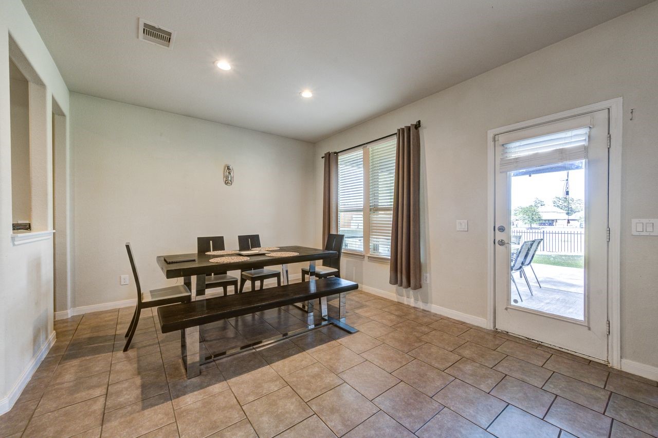 24506 Raven Cliff Falls Drive Property Photo 14