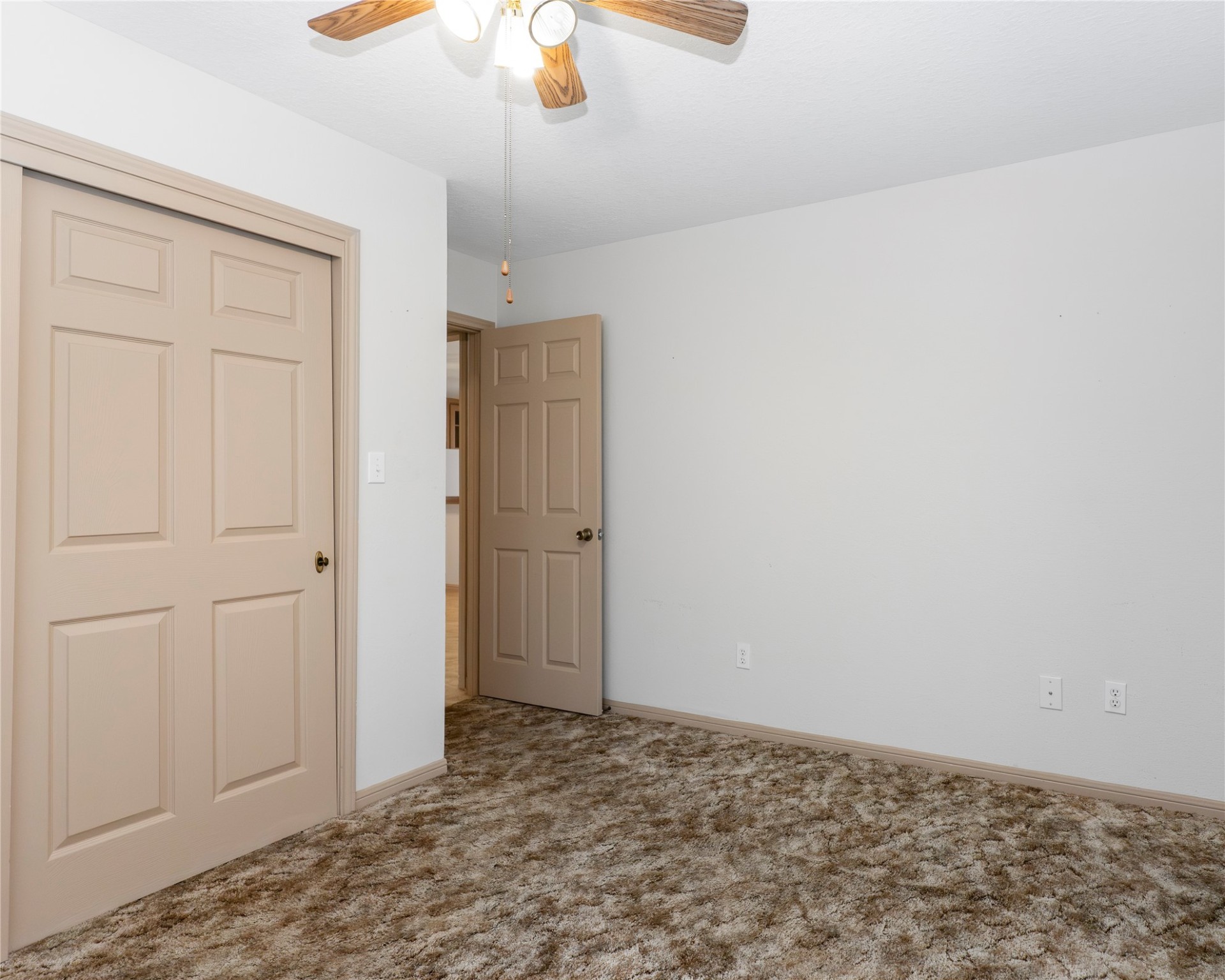7496 County Road 684c Property Photo 16