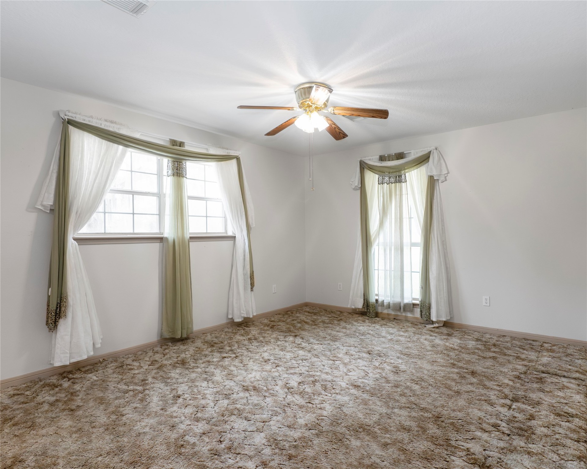7496 County Road 684c Property Photo 18