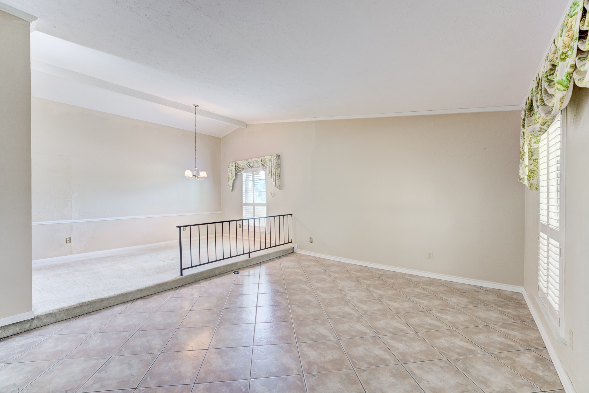 3023 Quail Valley East Drive Property Photo 7