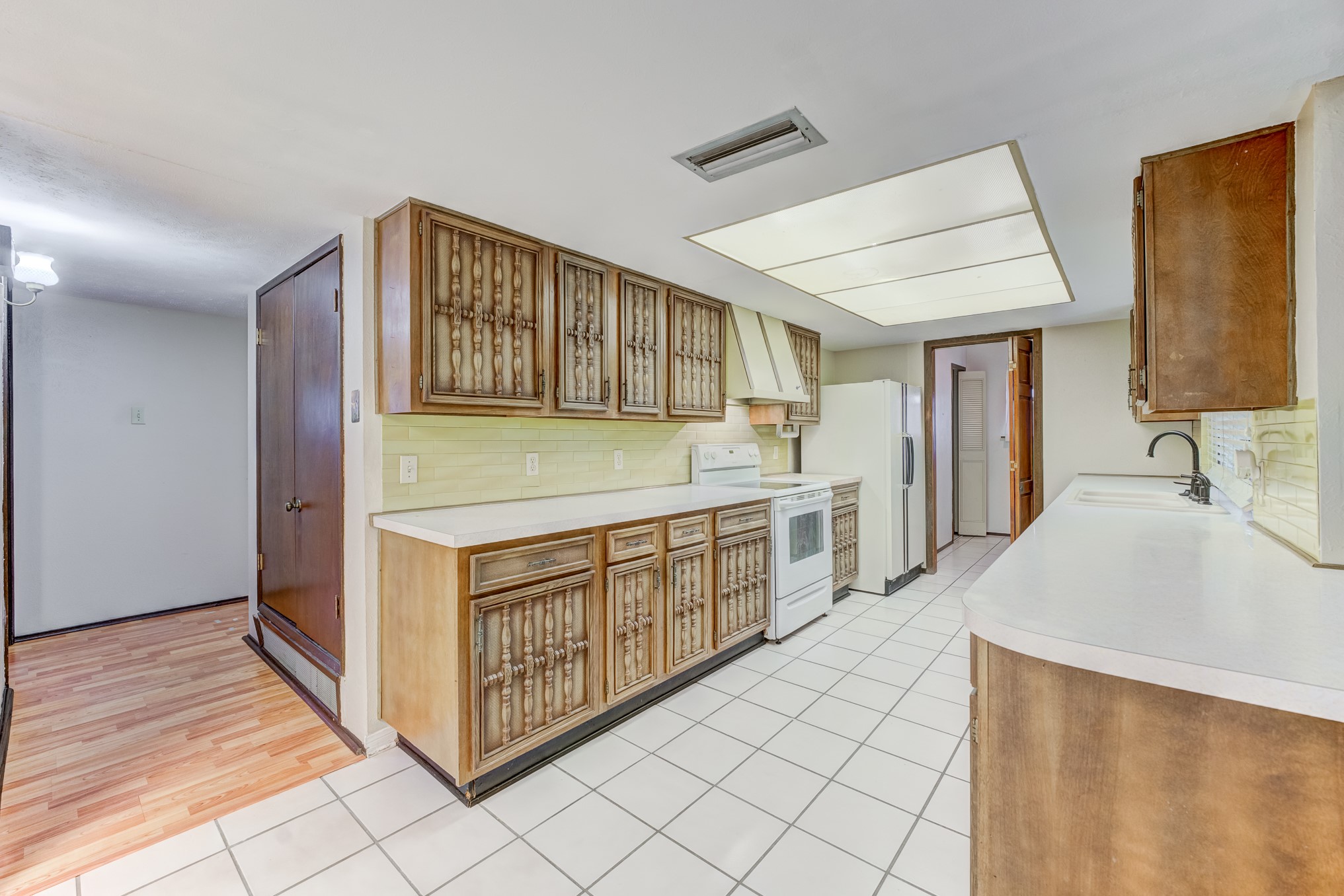 3023 Quail Valley East Drive Property Photo 23