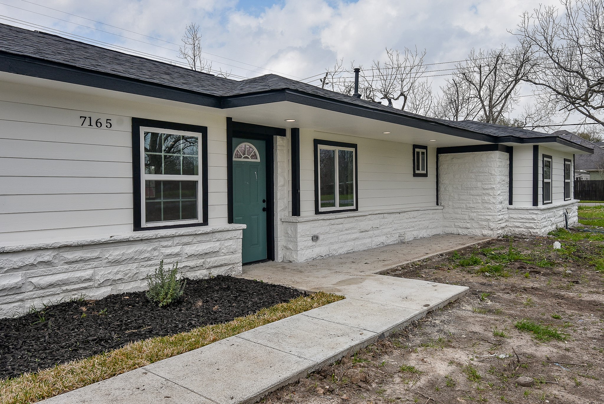 Garden Villas Elementary School Real Estate Listings Main Image