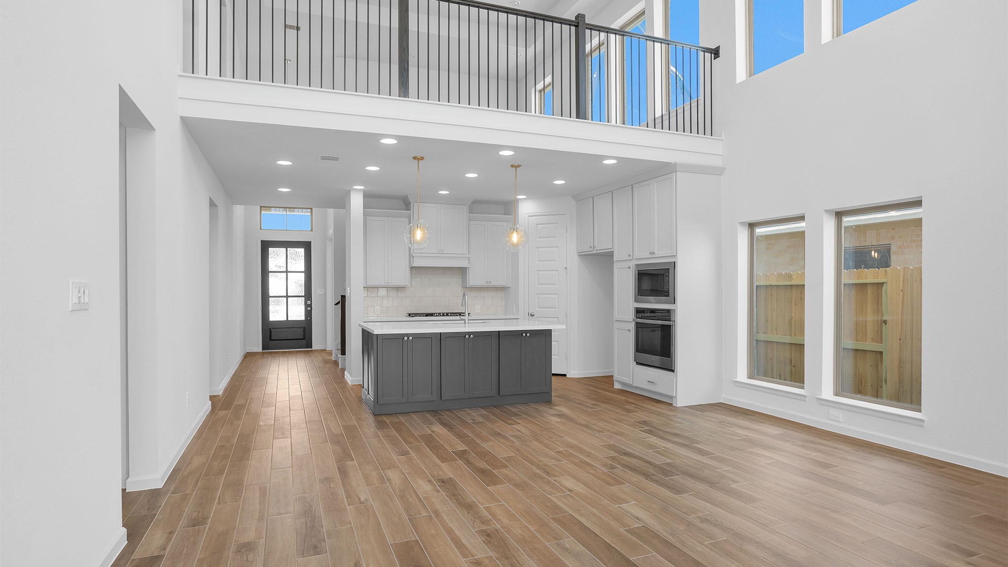 407 Mercury Sky Road Property Photo 4