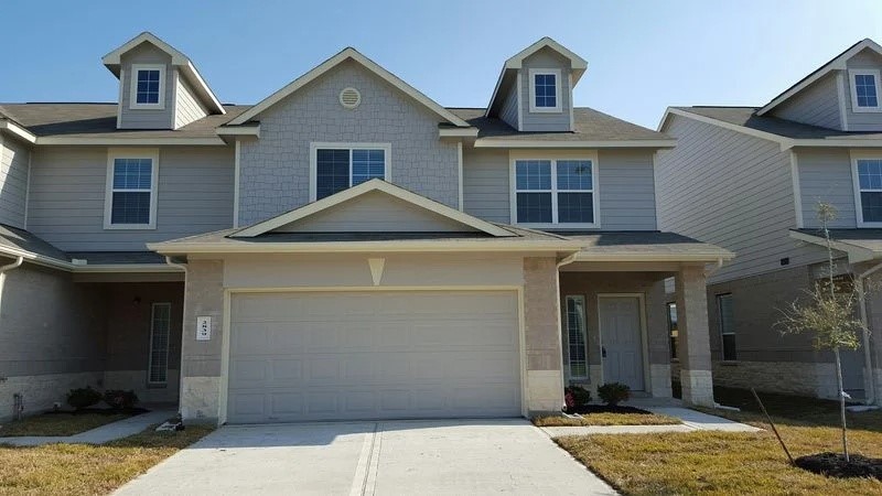 2839 Silver Tree Property Photo 1