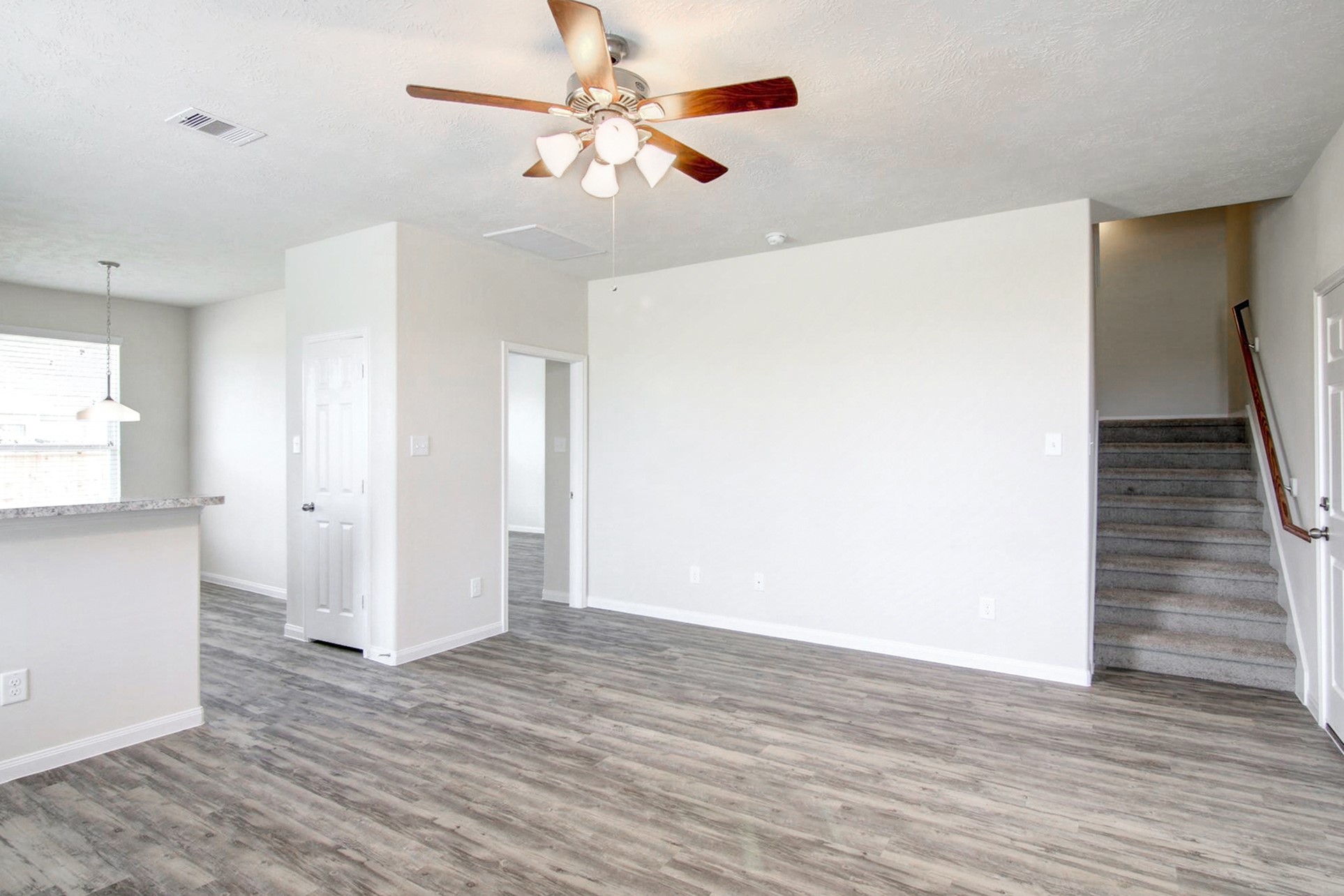 2839 Silver Tree Property Photo 12